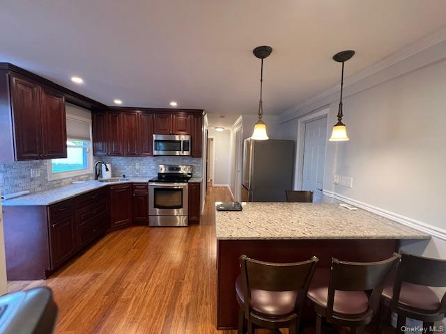 #7 photo, 570 S 14th Street, Lindenhurst , NY 11757