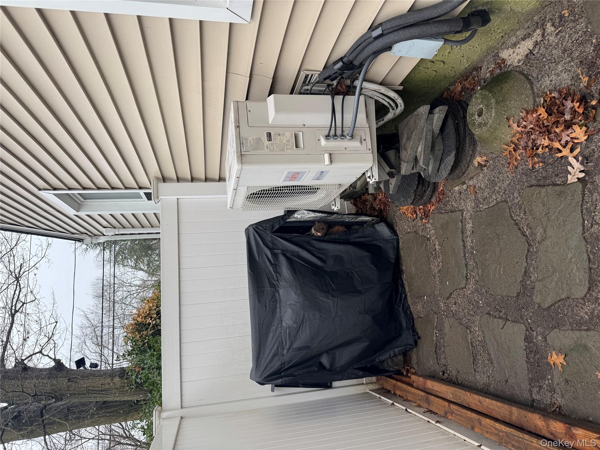 #19 photo, 41 W 6th Street, サフォーク郡 Patchogue , NY 11772