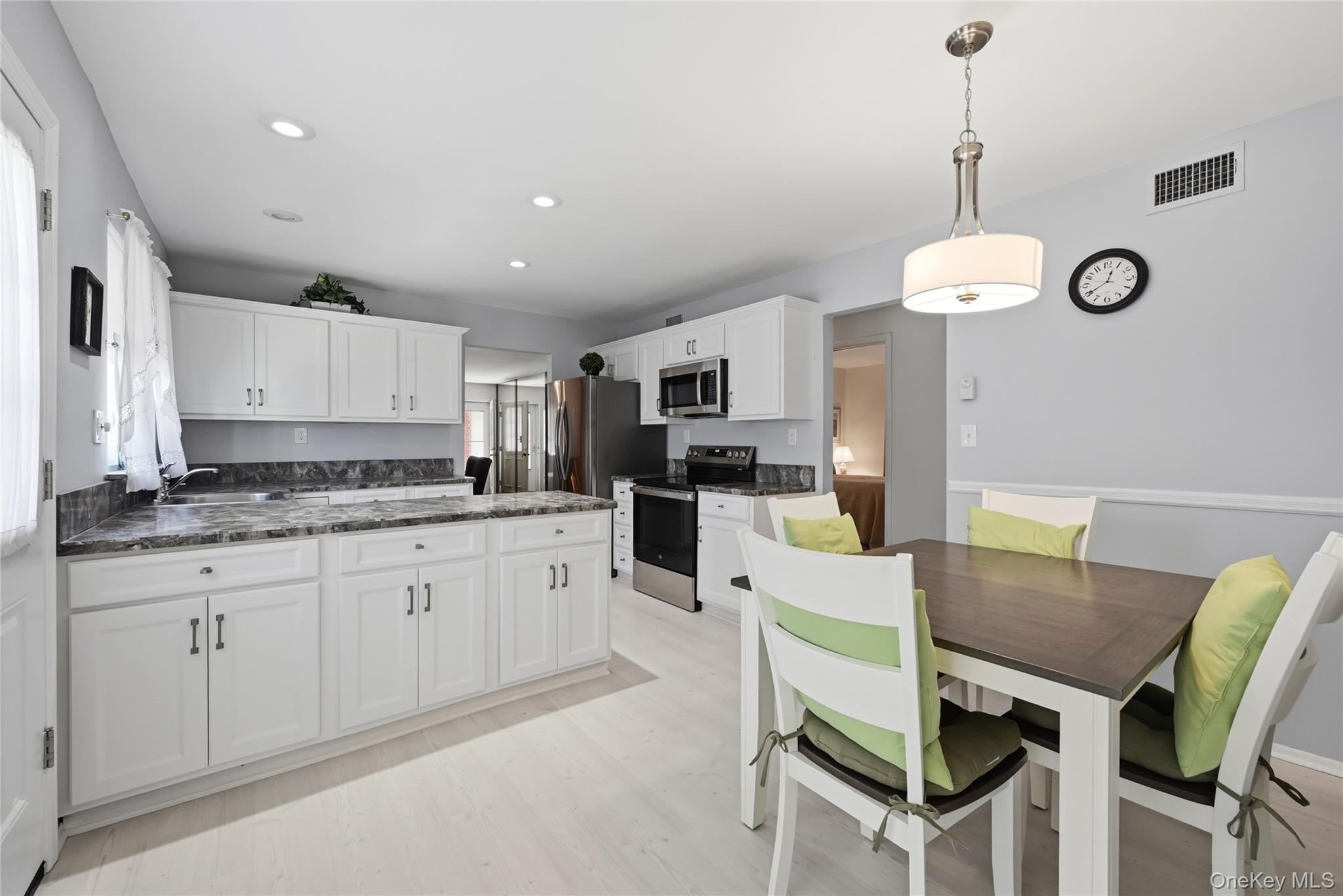 #19 photo, 506 Lancaster Court, সাফোক কাউন্টি Ridge , NY 11961