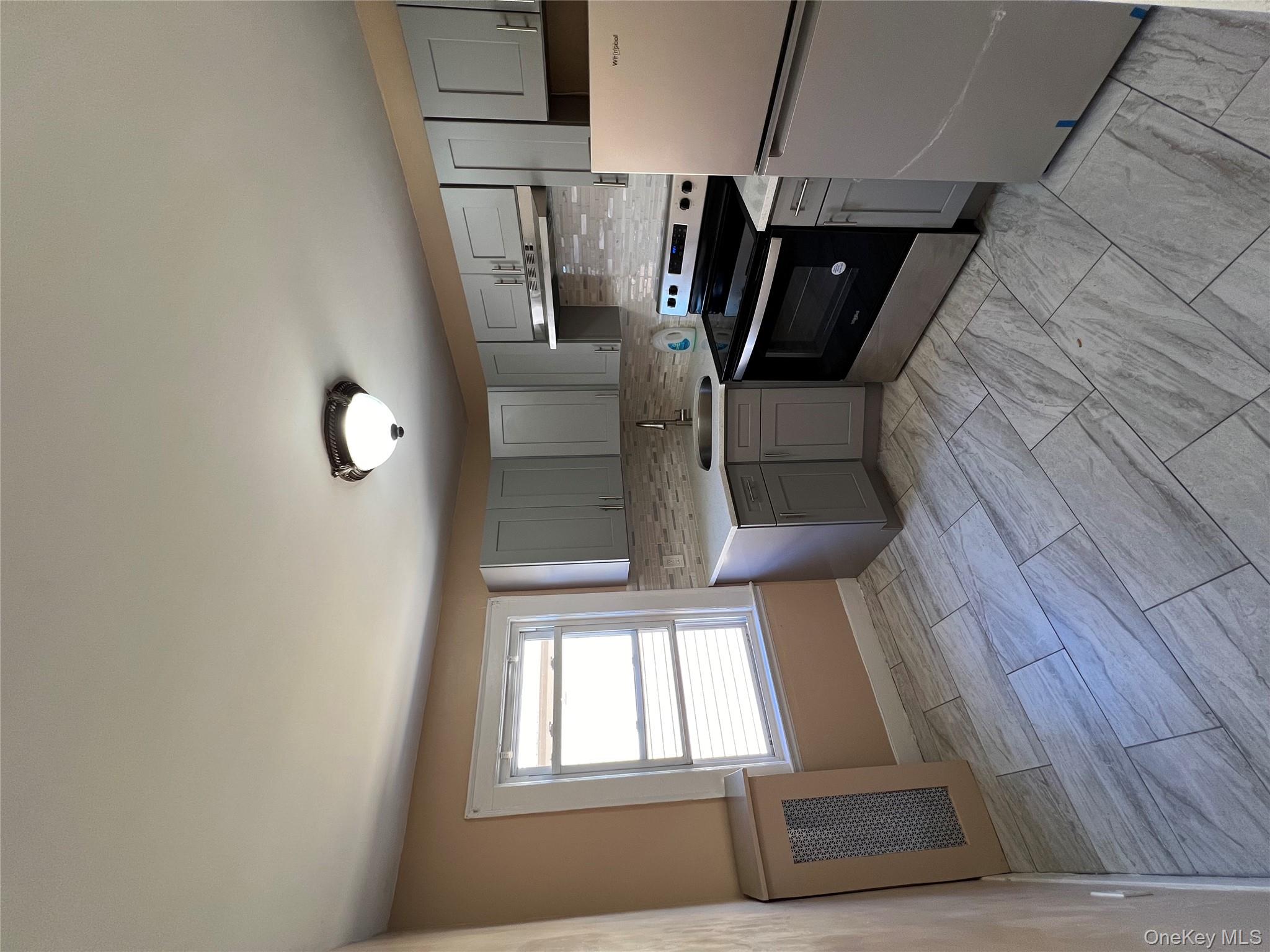 #1 photo, 22129 106th Avenue, 뉴욕퀸즈 Queens Village , NY 11429