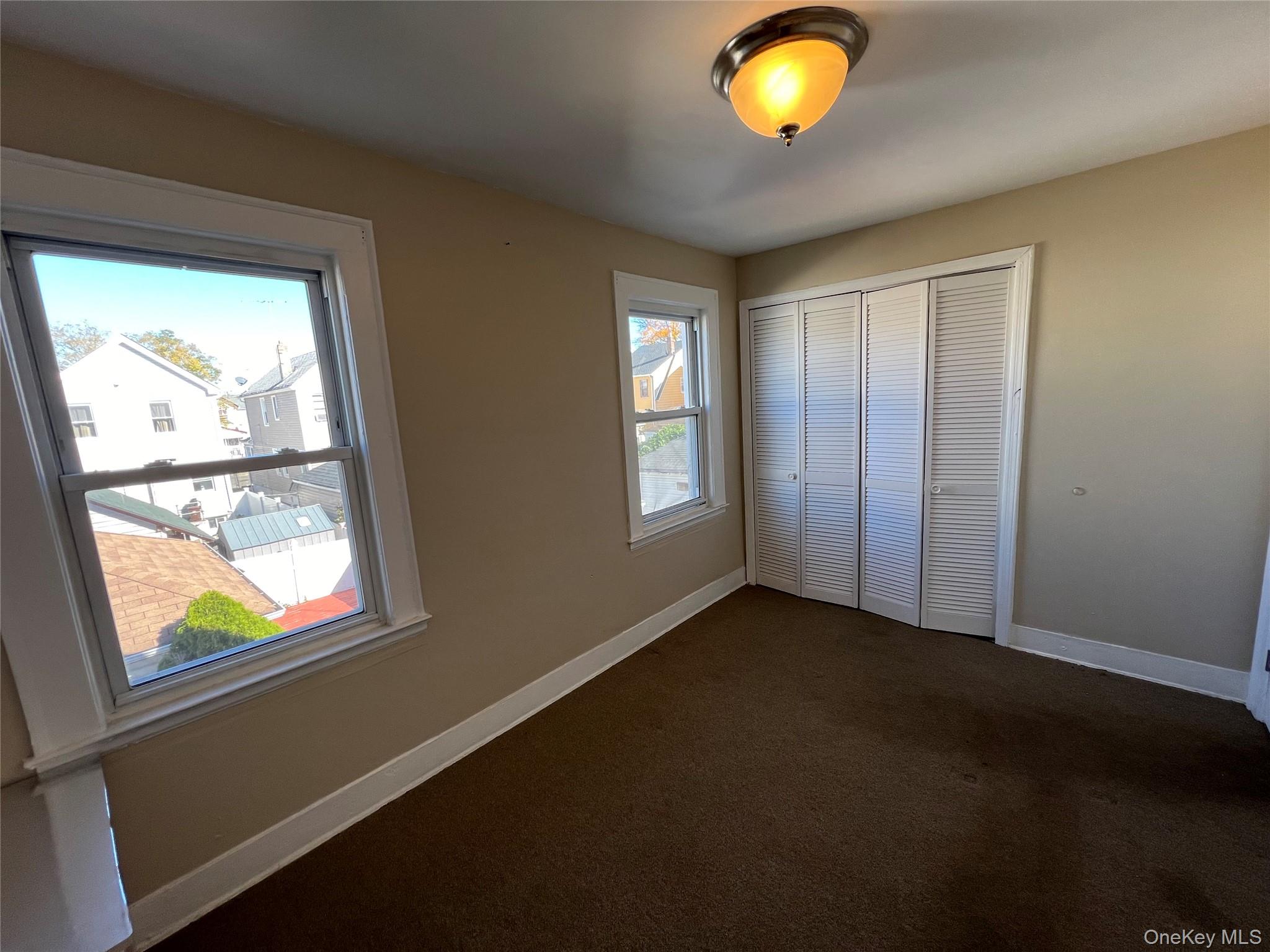 #3 photo, 22129 106th Avenue, 뉴욕퀸즈 Queens Village , NY 11429