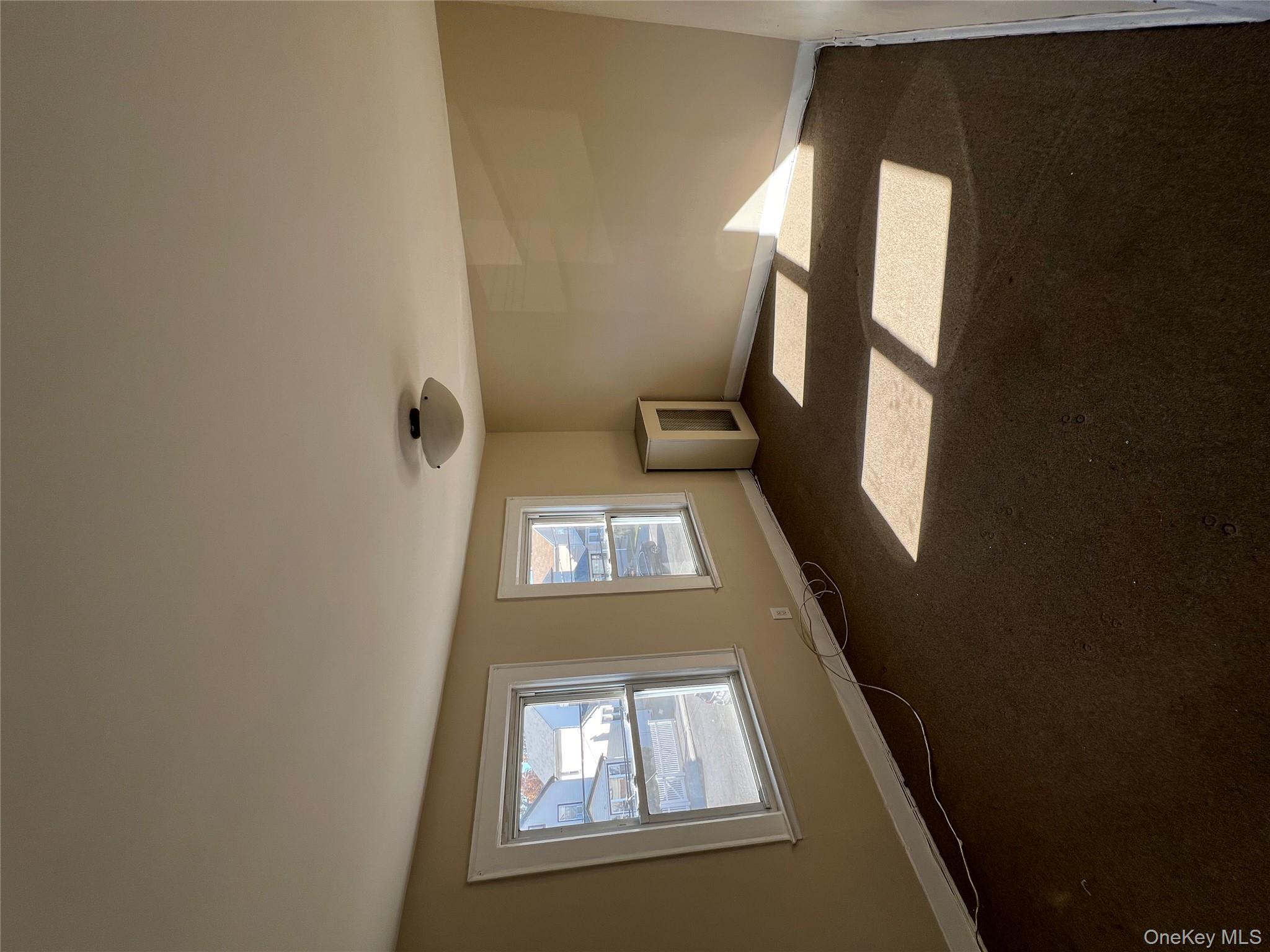 #6 photo, 22129 106th Avenue, 뉴욕퀸즈 Queens Village , NY 11429