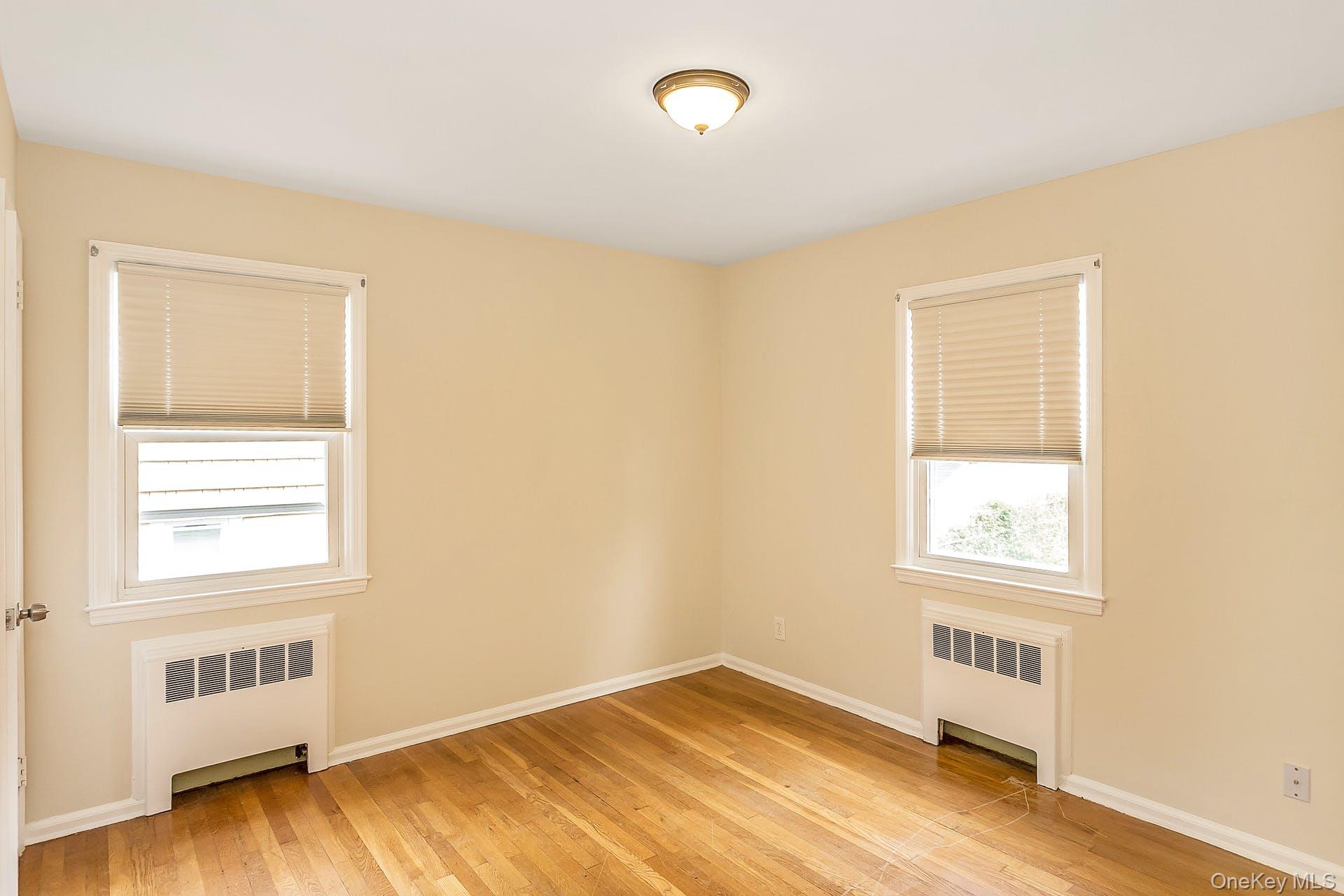 #10 photo, 3 Cambridge Street, 长岛 格仑科夫 Glen Cove , NY 11542