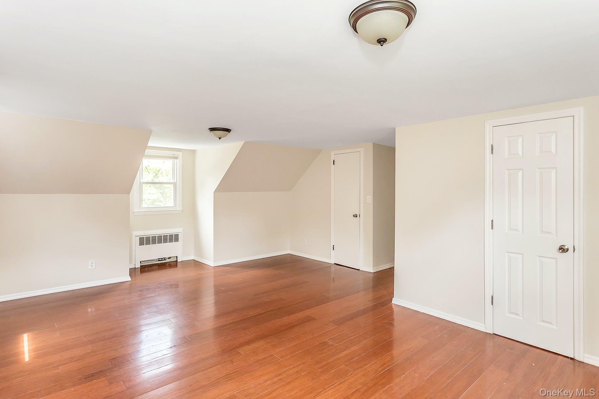 #12 photo, 3 Cambridge Street, 长岛 格仑科夫 Glen Cove , NY 11542