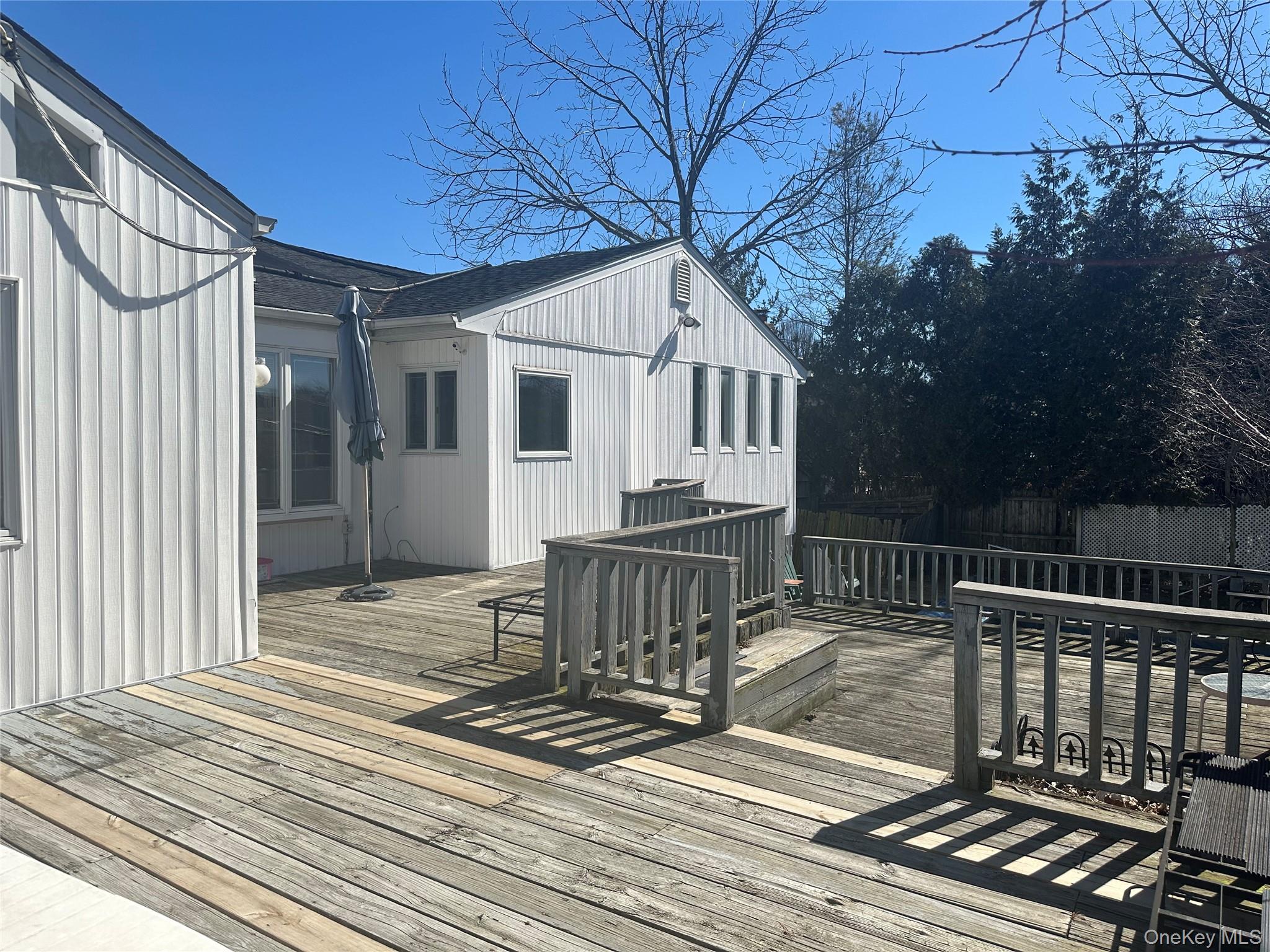 #12 photo, 23 Clinton Lane, מחוז נסאו Jericho , NY 11753