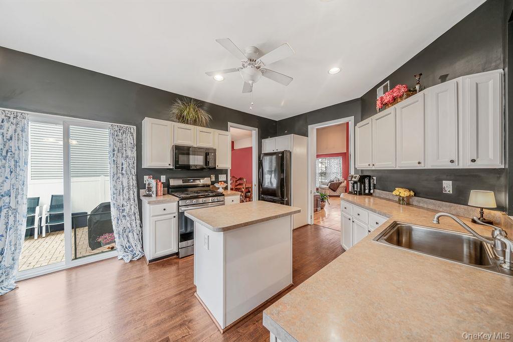 #12 photo, 120 Cranberry Court, Melville , NY 11747