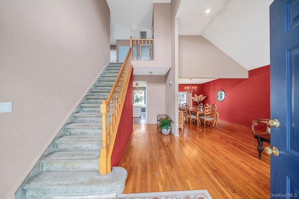 #5 photo, 120 Cranberry Court, Melville , NY 11747