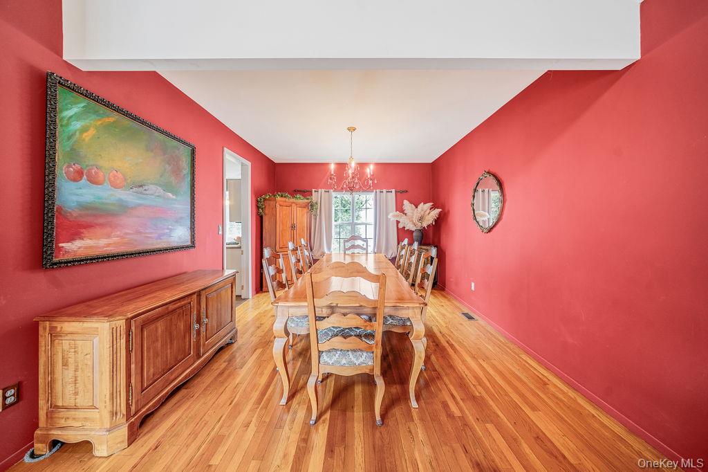 #9 photo, 120 Cranberry Court, Melville , NY 11747