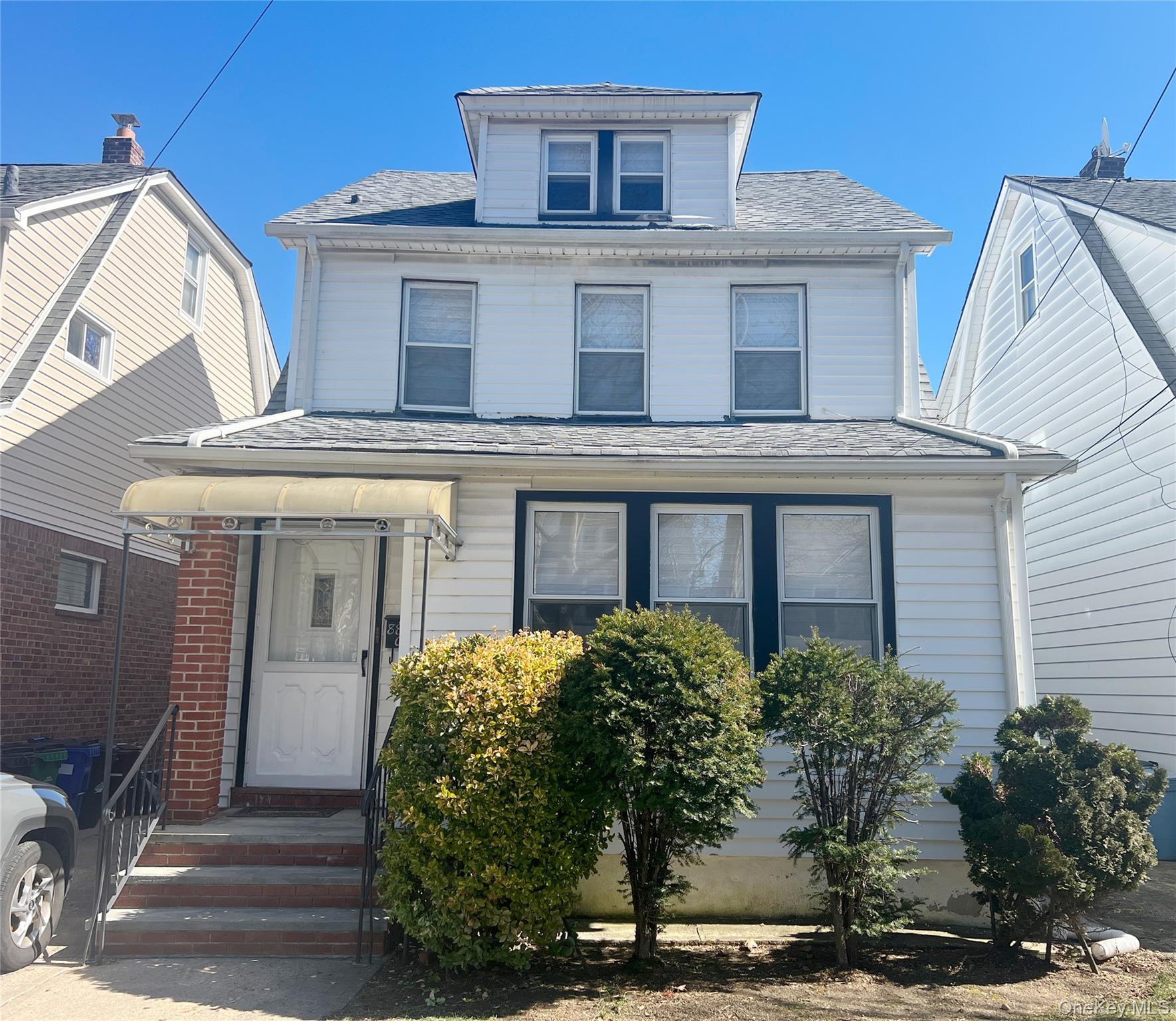 #1 photo, 8805 238th Street, קווינס Bellerose , NY 11426