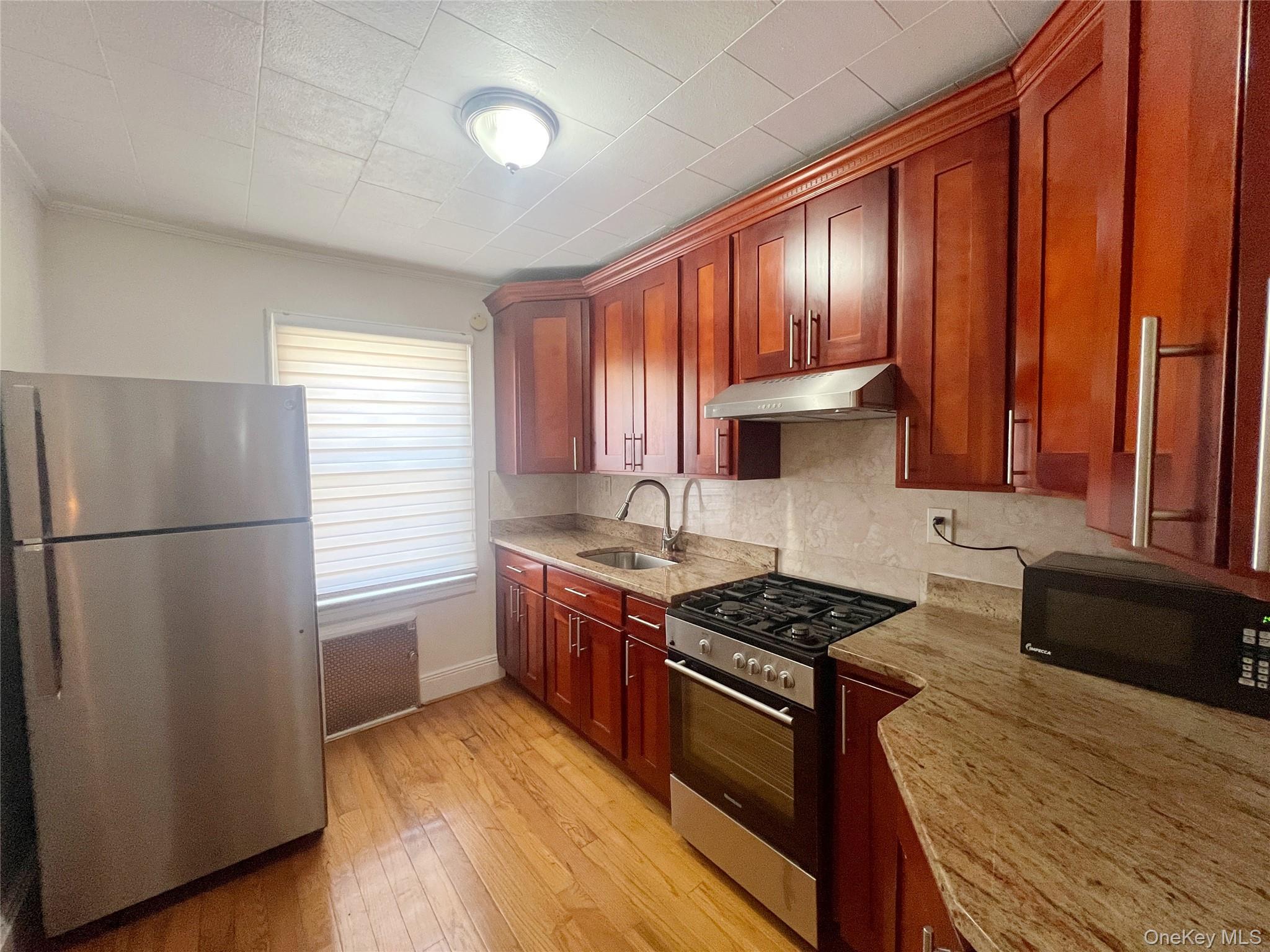 #12 photo, 8805 238th Street, קווינס Bellerose , NY 11426