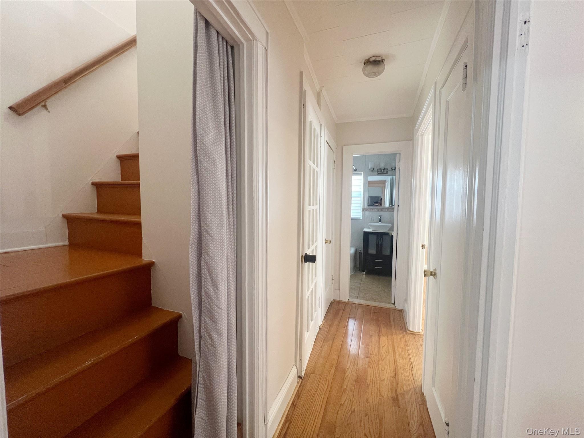 #14 photo, 8805 238th Street, קווינס Bellerose , NY 11426