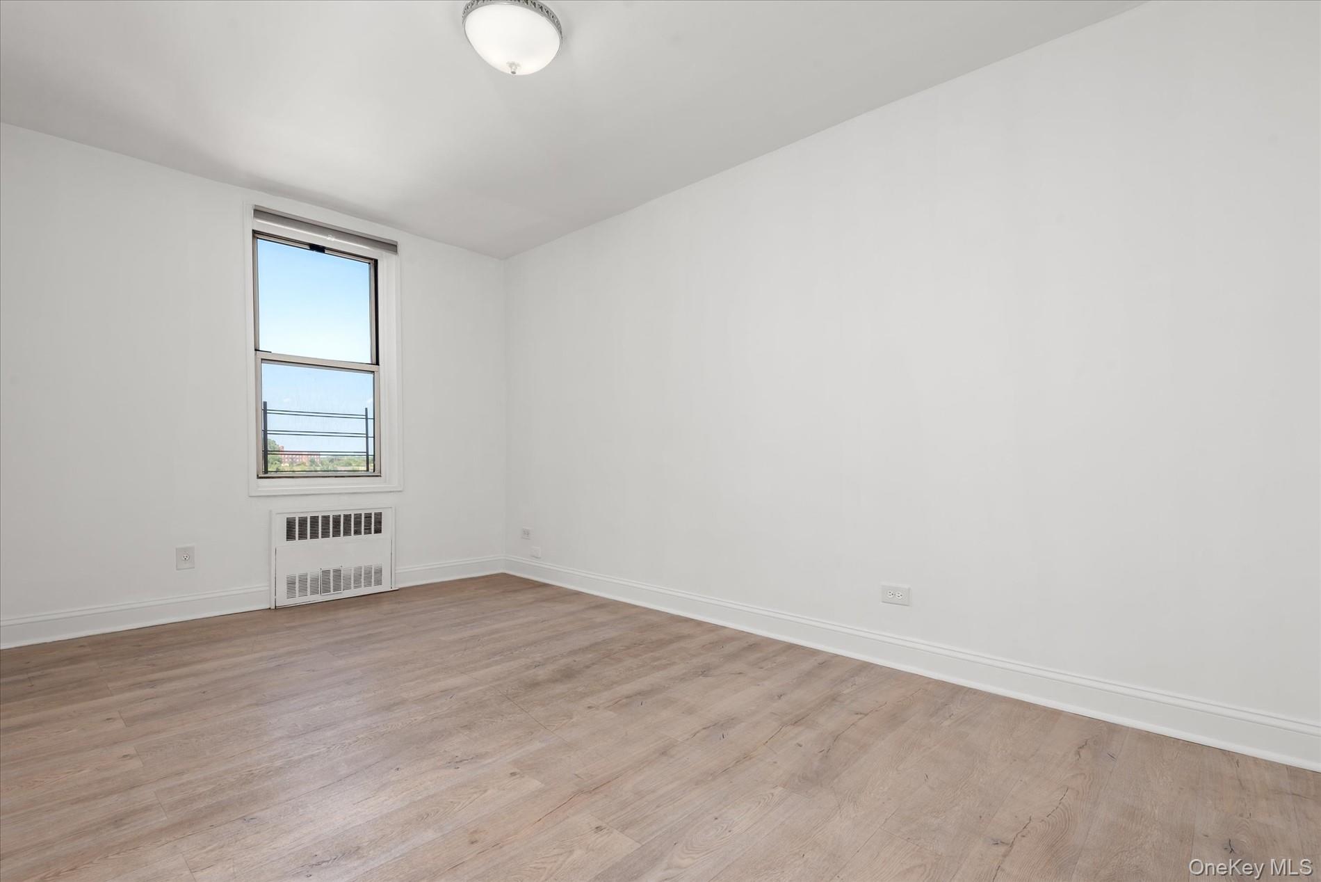 #10 photo, 6011 Broadway, Woodside , NY 11377