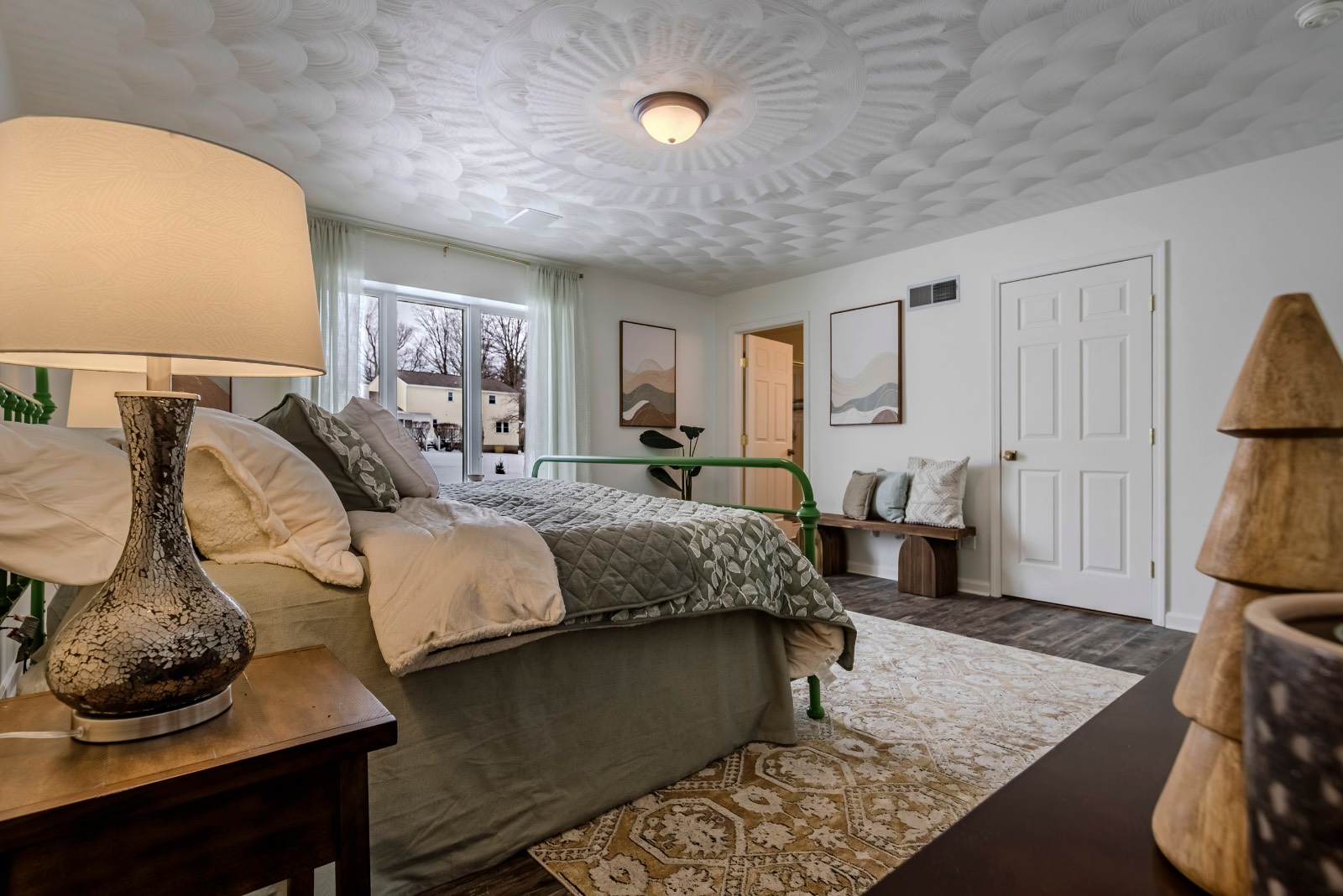 #33 photo, 17 Symphony Place, Whitesboro , NY 13492