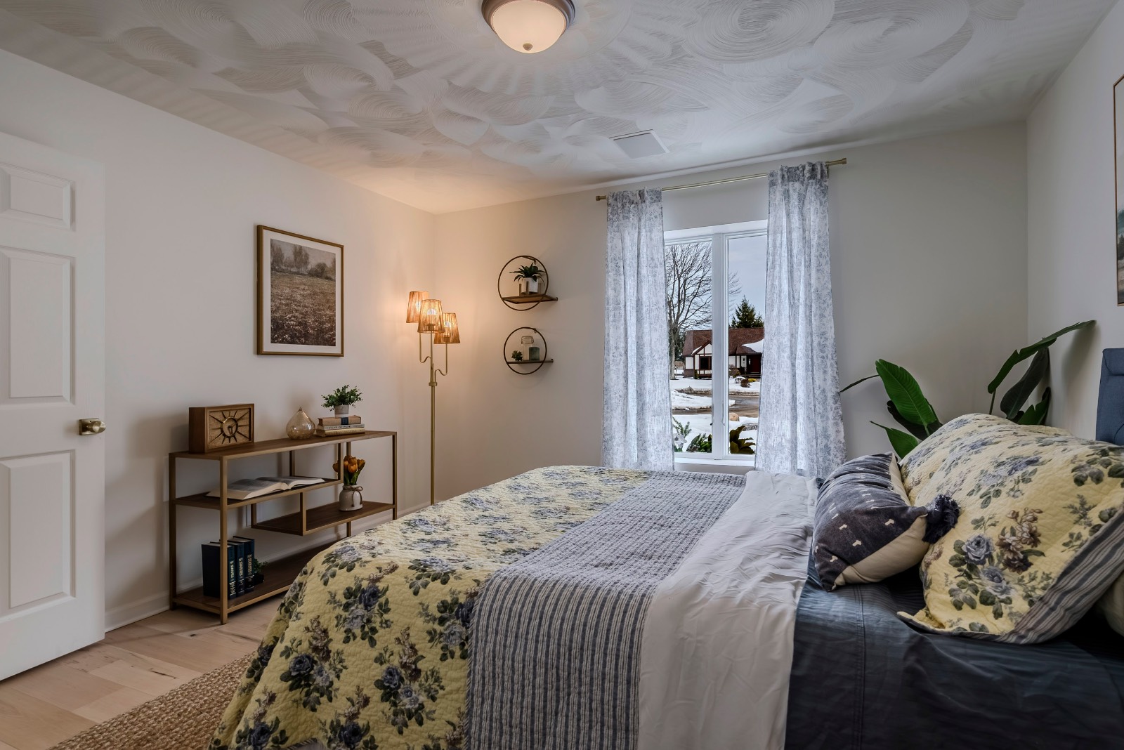 #40 photo, 17 Symphony Place, Whitesboro , NY 13492