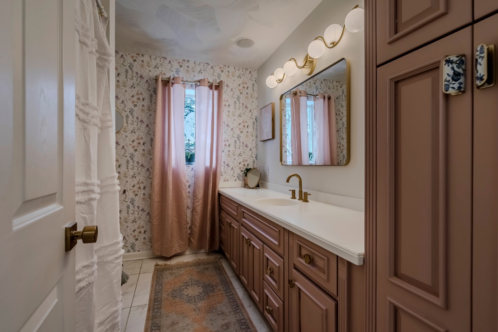 #46 photo, 17 Symphony Place, Whitesboro , NY 13492