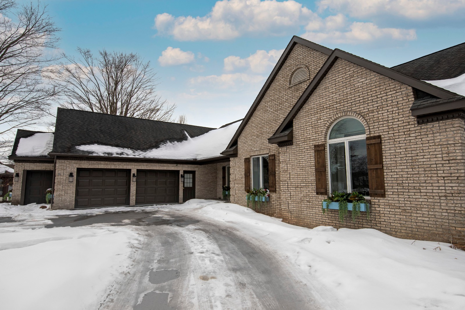 #61 photo, 17 Symphony Place, Whitesboro , NY 13492