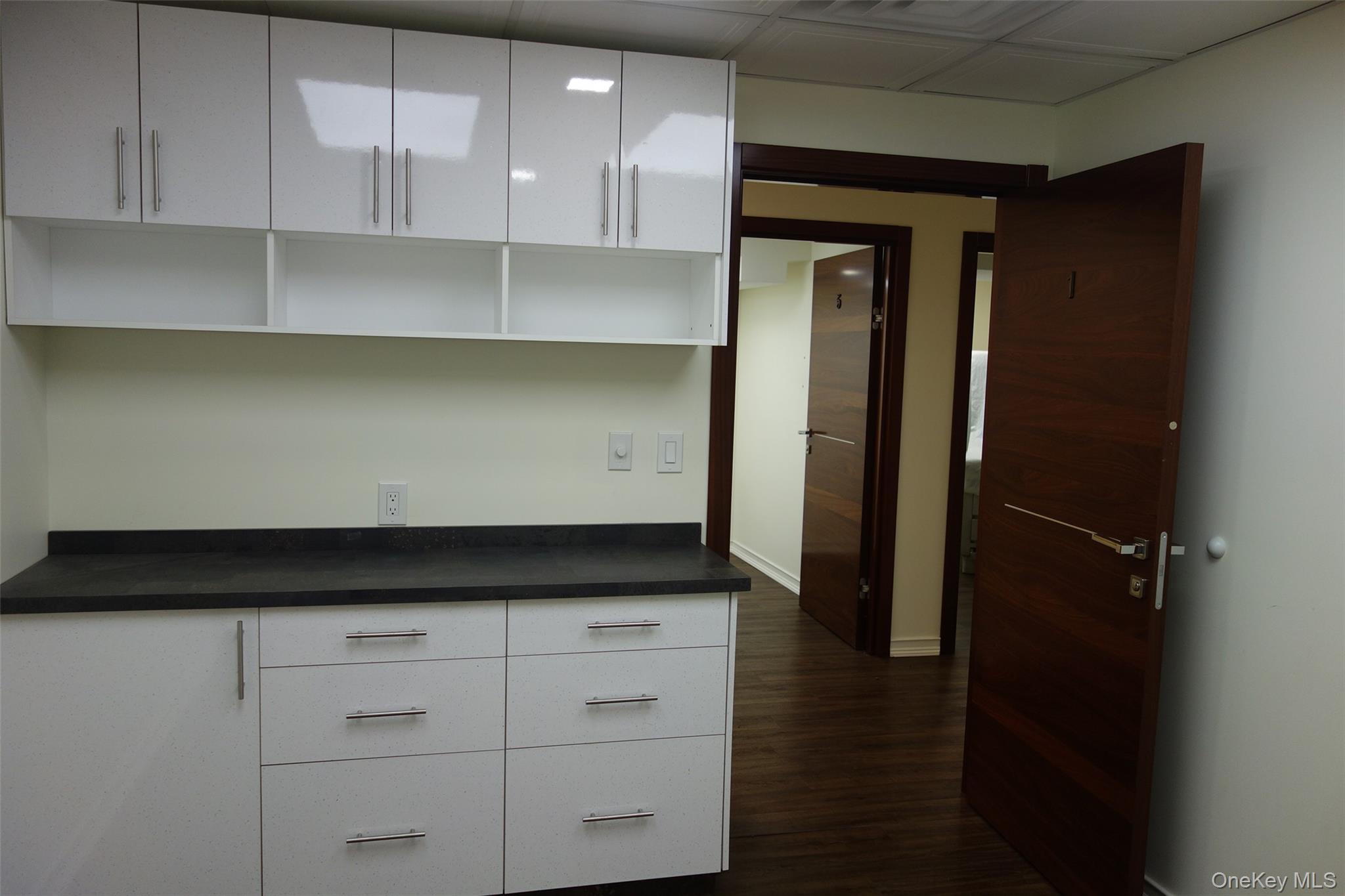 #12 photo, 64-33 98th Street, 뉴욕퀸즈 Rego Park , NY 11374