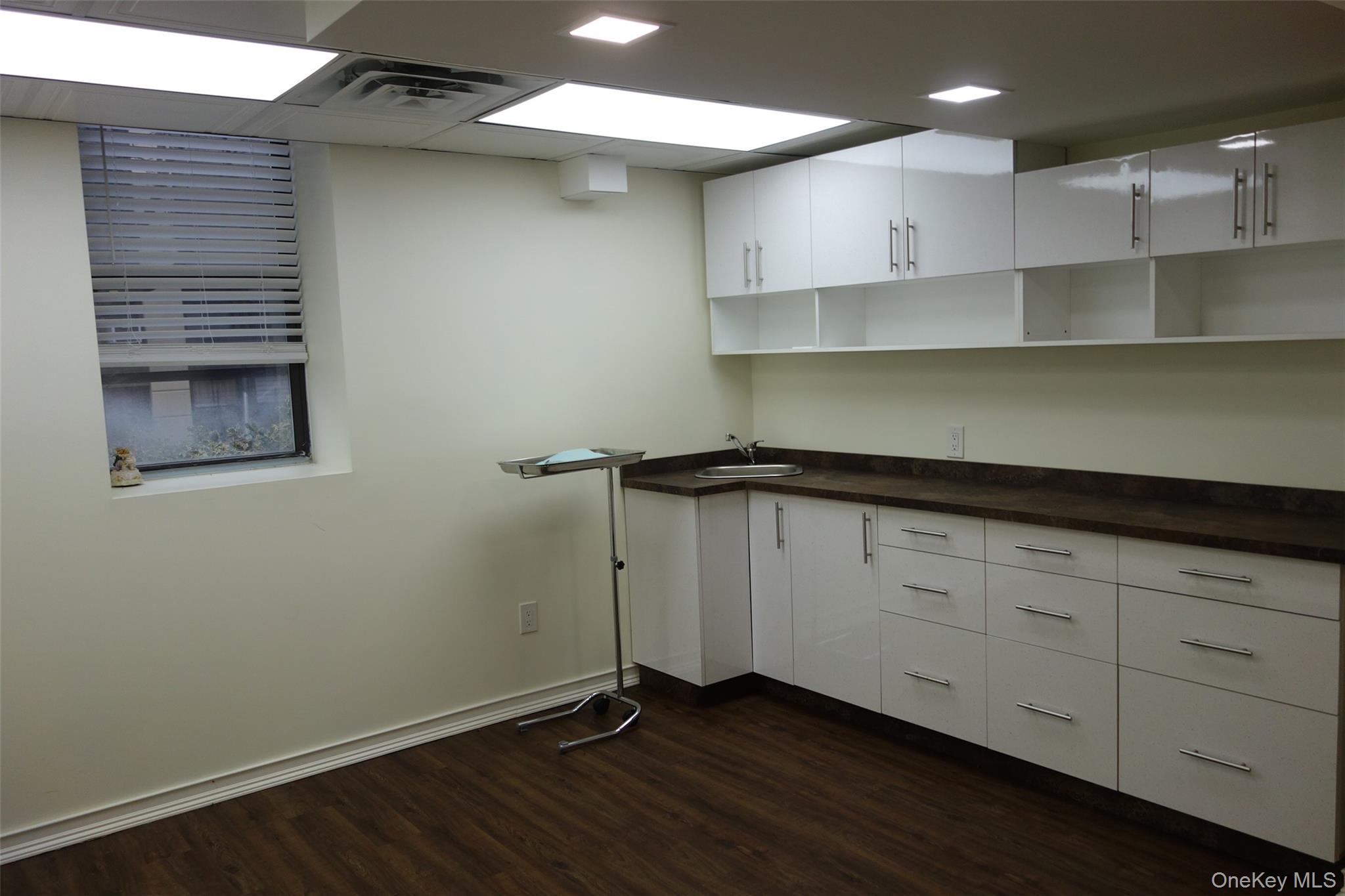 #17 photo, 64-33 98th Street, 뉴욕퀸즈 Rego Park , NY 11374