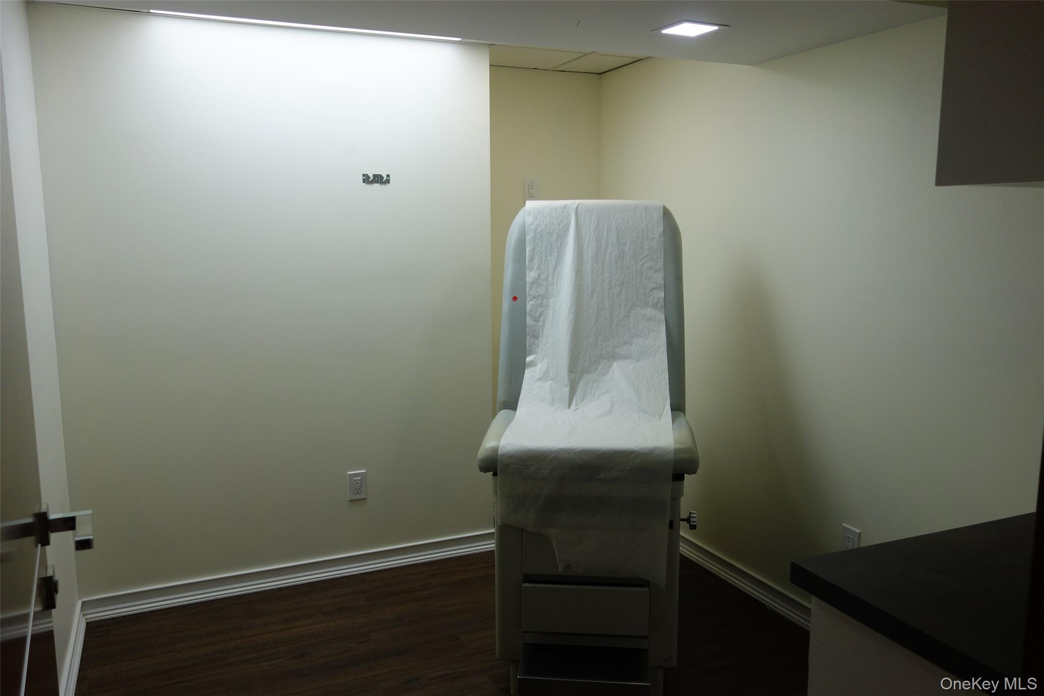 #19 photo, 64-33 98th Street, 뉴욕퀸즈 Rego Park , NY 11374