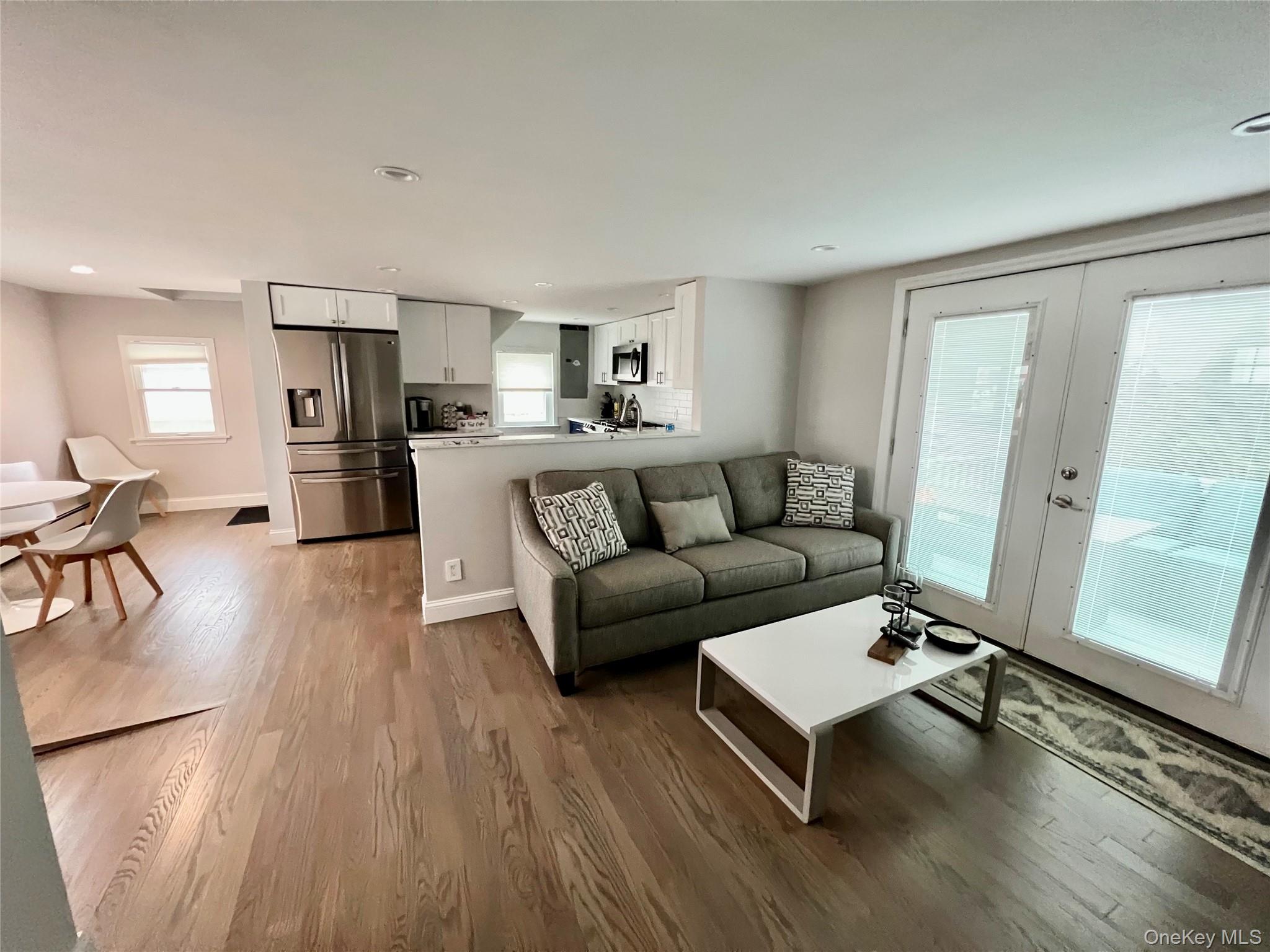 #10 photo, 100 Clubhouse Road, Bellmore , NY 11710