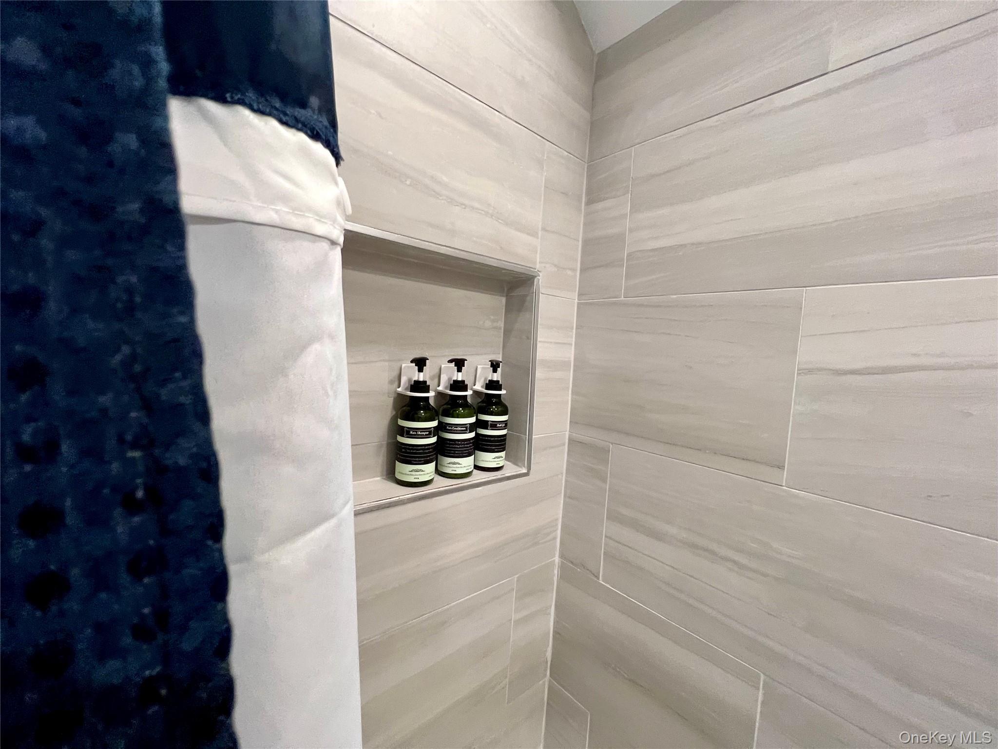 #13 photo, 100 Clubhouse Road, Bellmore , NY 11710