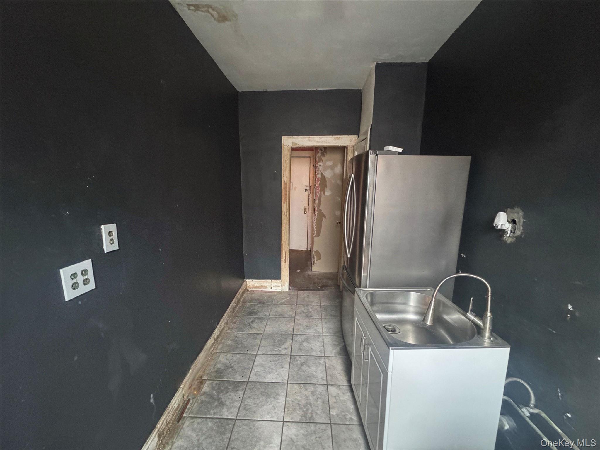 #2 photo, 86-03 102 Street, कुईंस Richmond Hill , NY 11418