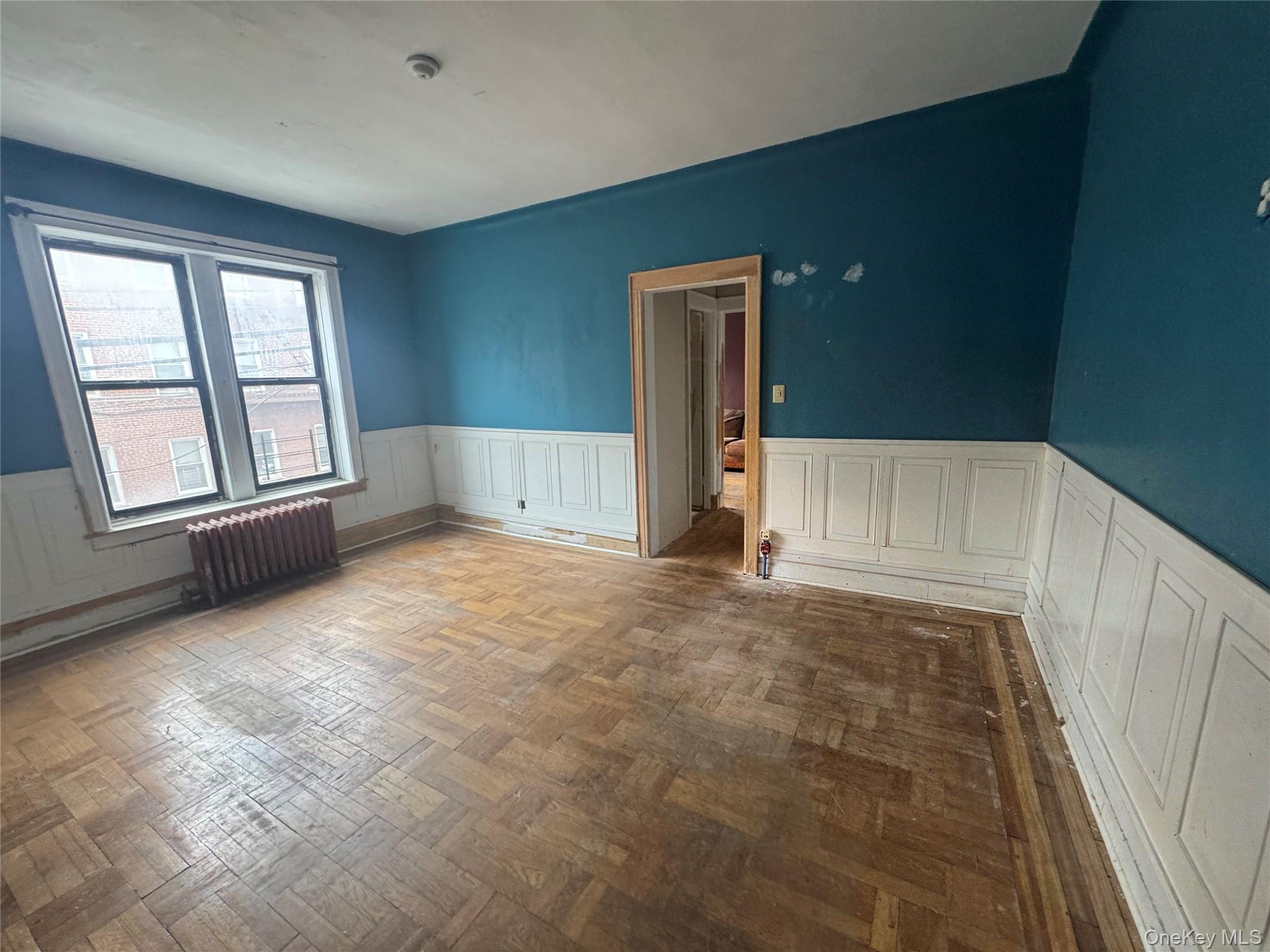 #3 photo, 86-03 102 Street, कुईंस Richmond Hill , NY 11418