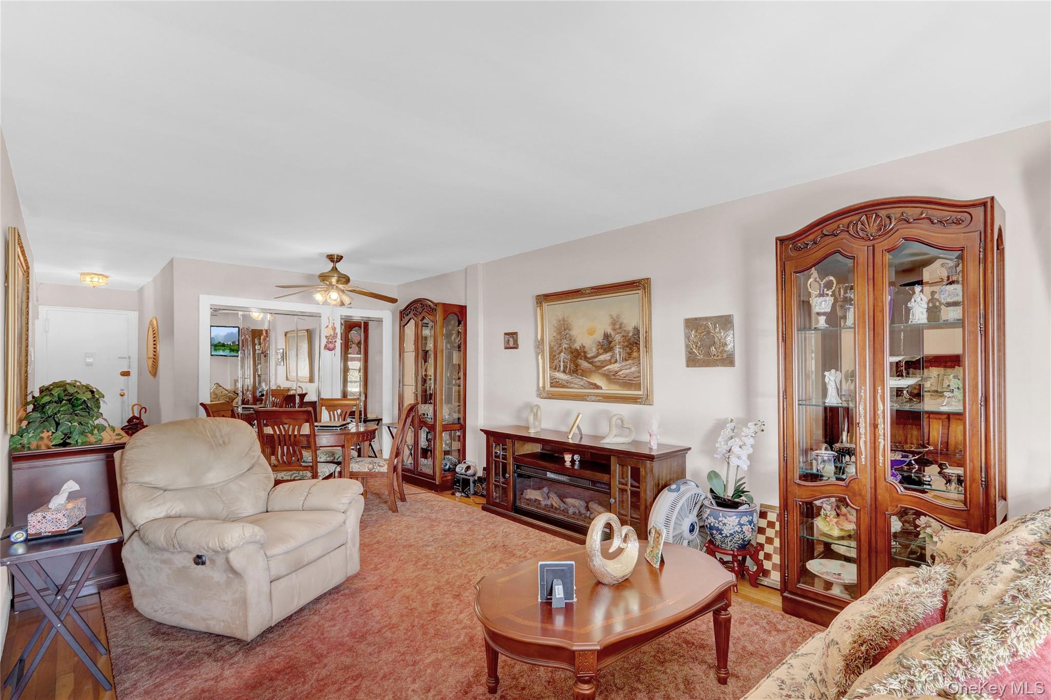 #4 photo, 54-44 Little Neck Parkway, लिटिल नेक Little Neck , NY 11362