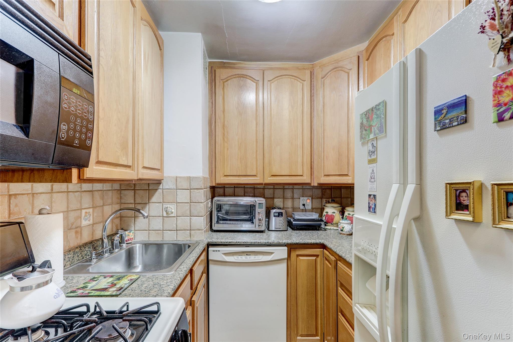 #7 photo, 54-44 Little Neck Parkway, लिटिल नेक Little Neck , NY 11362