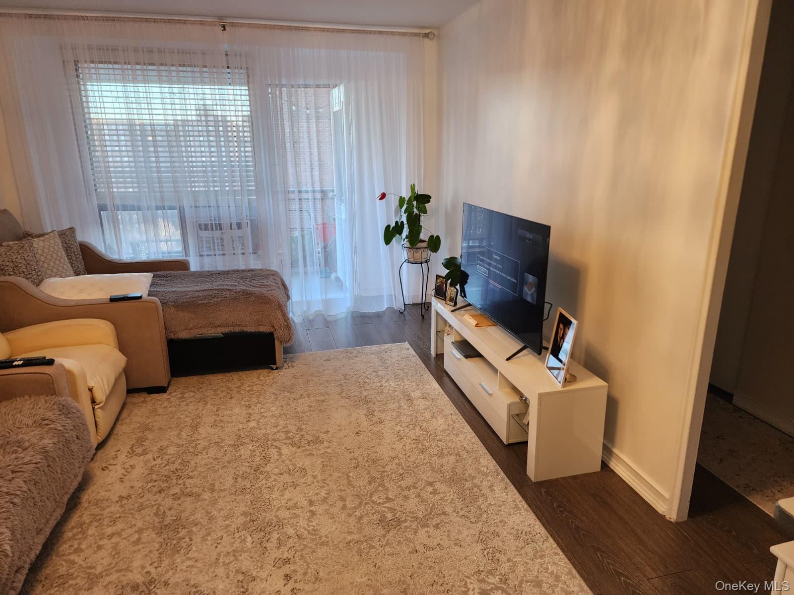 #8 photo, 61-55 98th Street, Rego Park , NY 11374