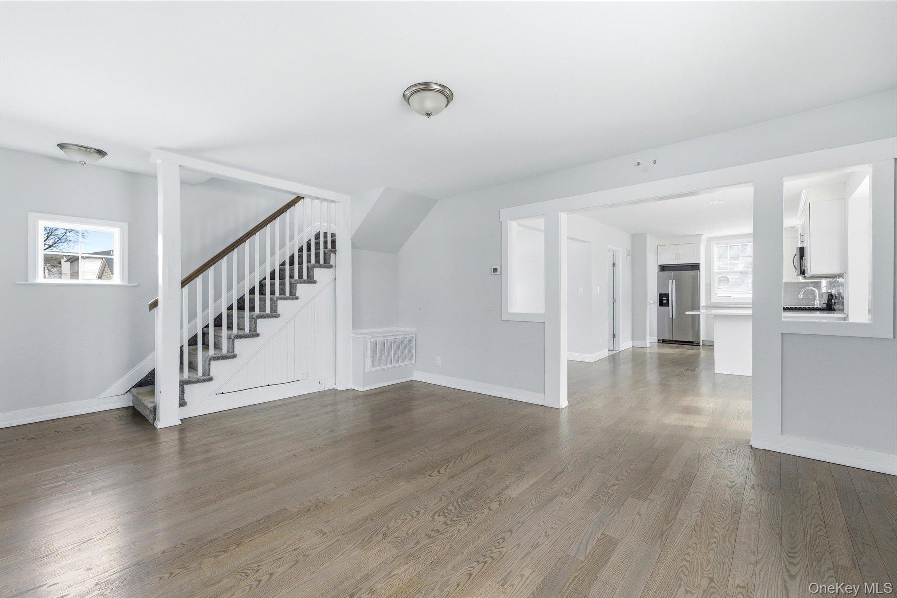 #8 photo, 35 Weston Avenue, Deer Park , NY 11729