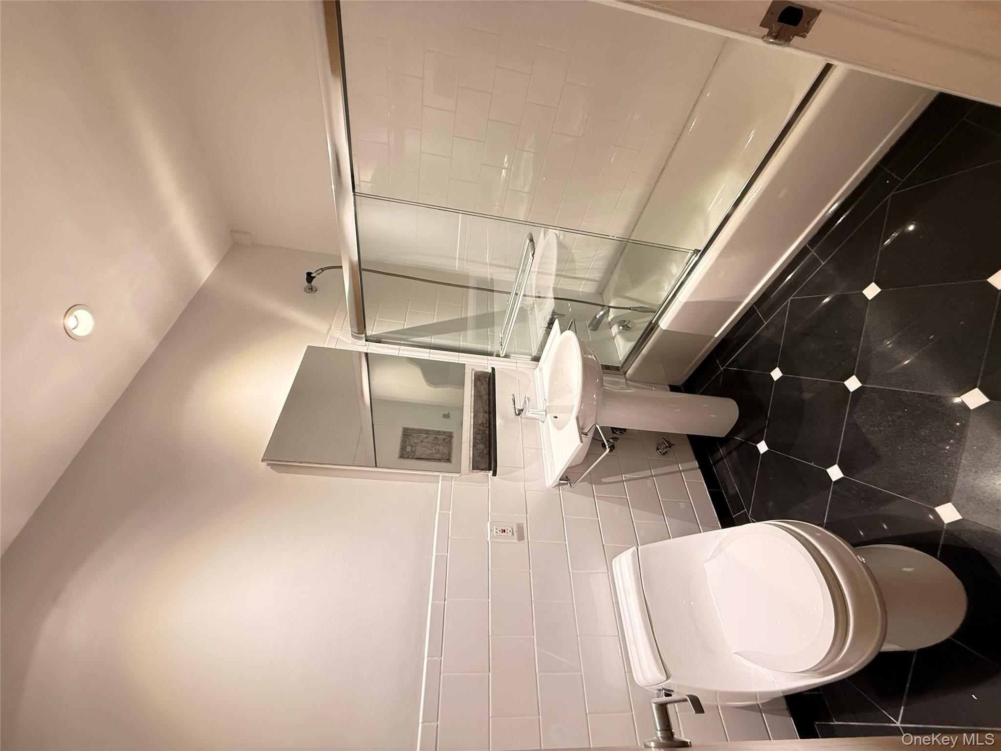 #5 photo, 528 W 46th Street, Манхэттен ‖ New York (Manhattan) , NY 10036