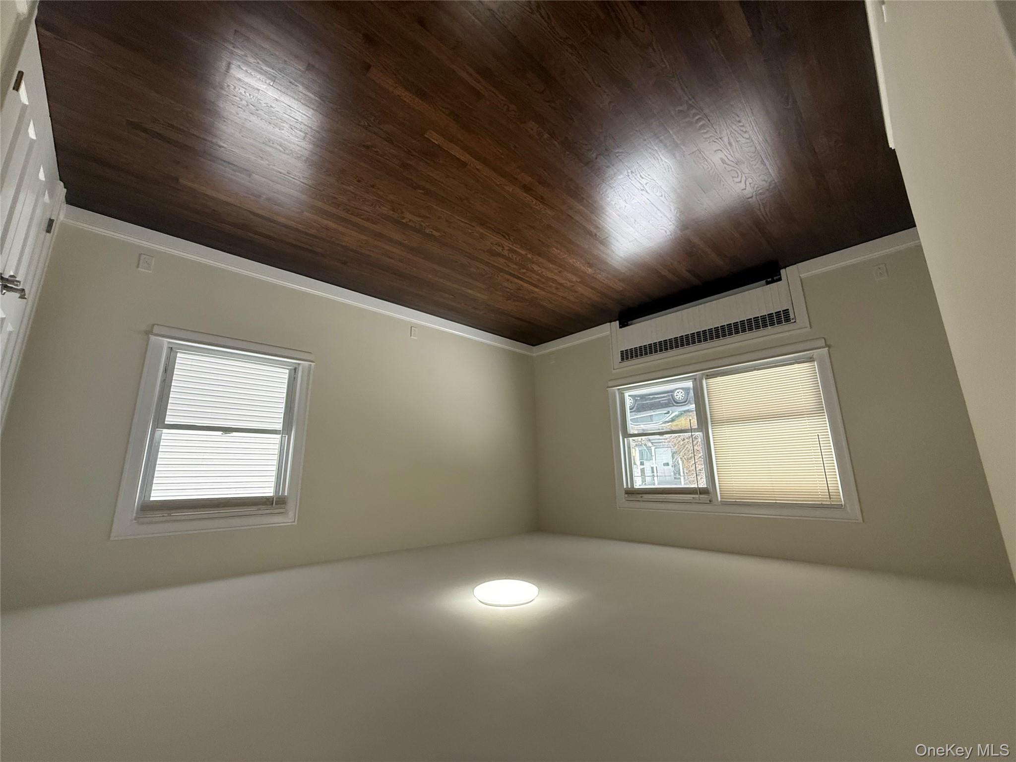 #2 photo, 32 Dunwoodie Street, 纽约州 Yonkers , NY 10704