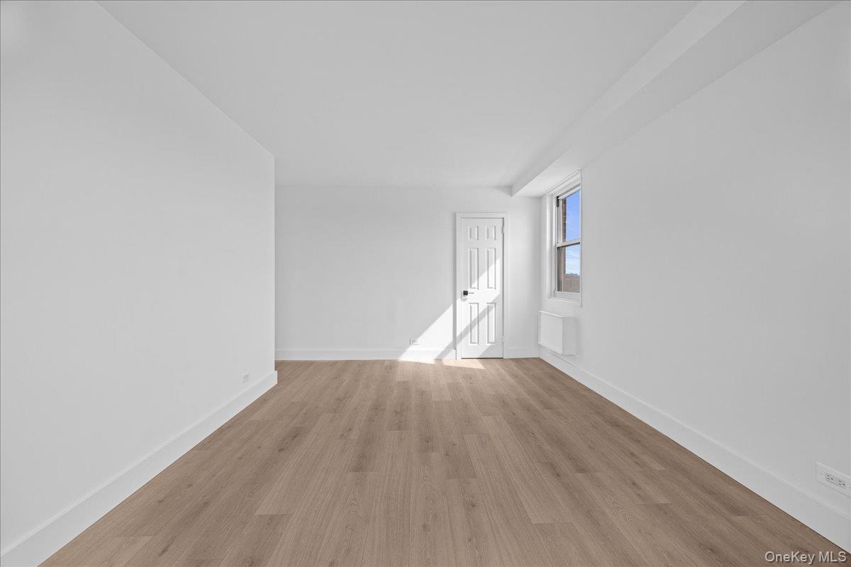 #17 photo, 825 Morrison Avenue, ब्रोंक्स Bronx , NY 10473