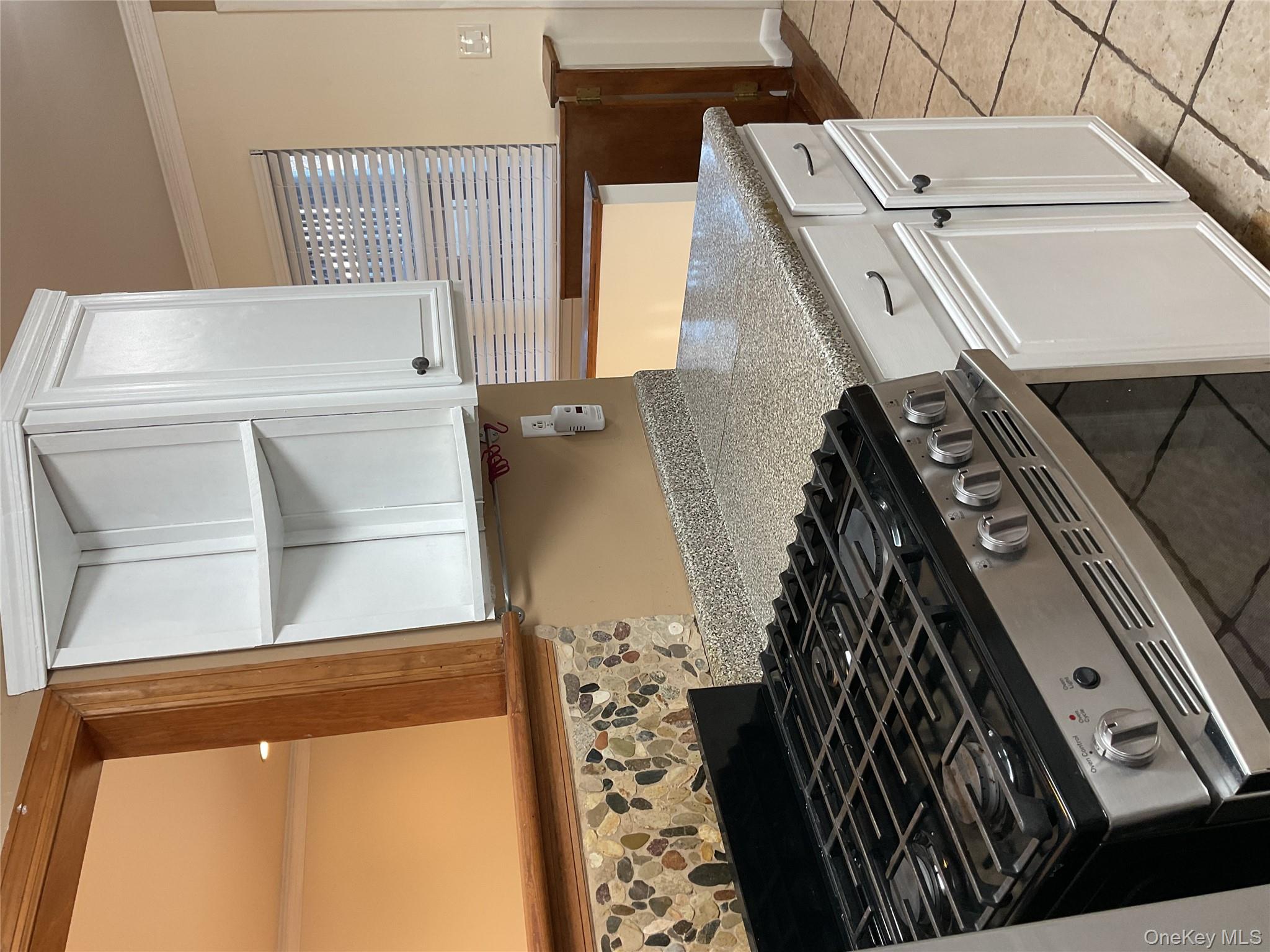 #13 photo, 430 Somerset Drive, Pearl River , NY 10965