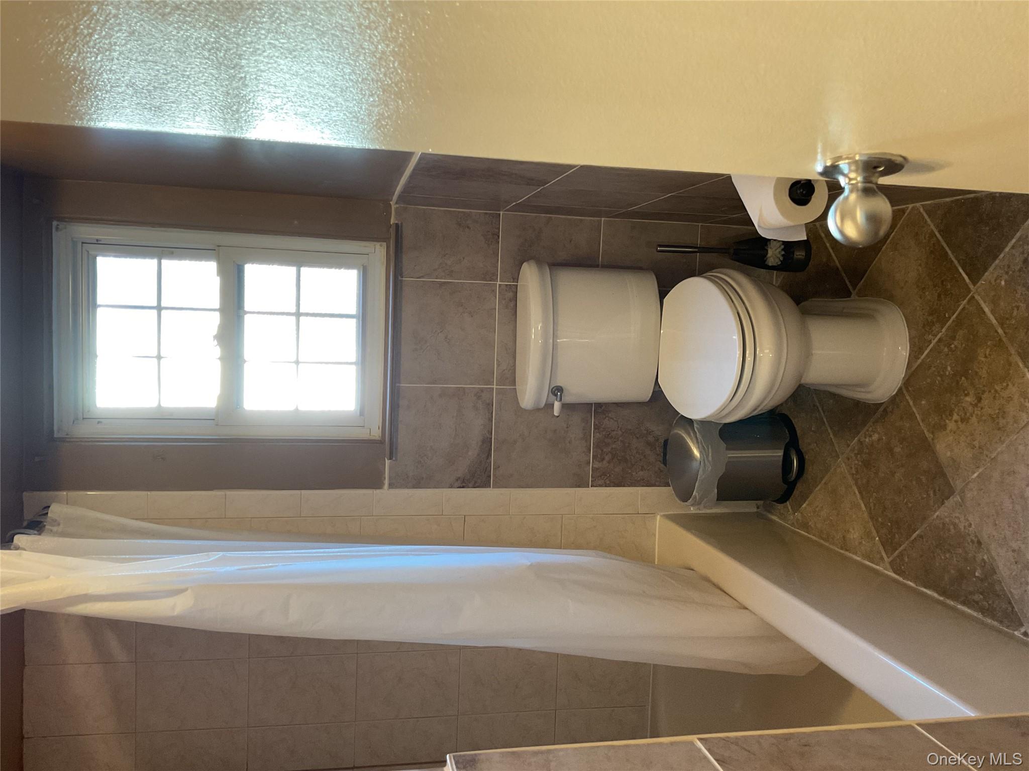 #18 photo, 430 Somerset Drive, Pearl River , NY 10965