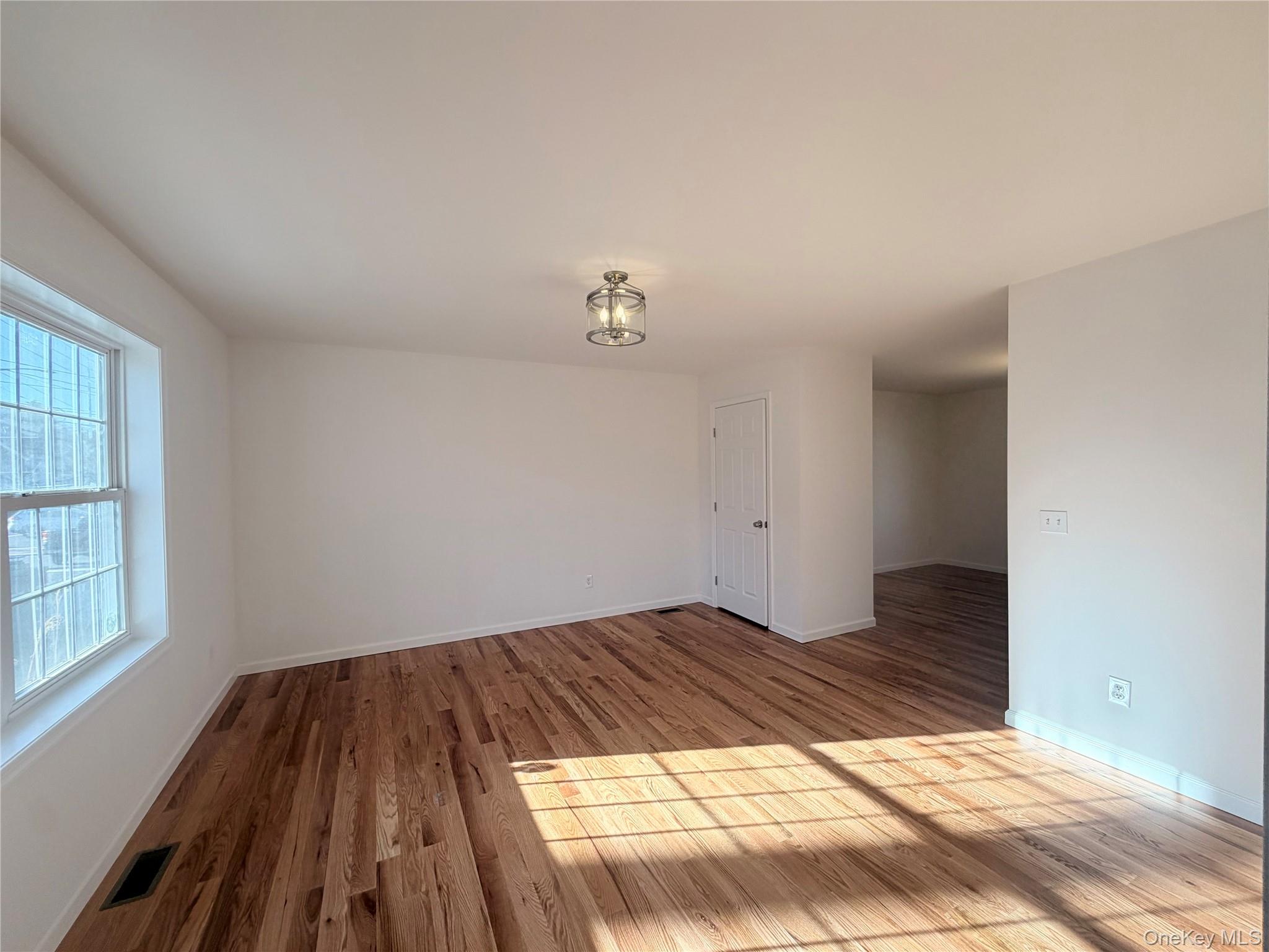 #9 photo, 37-37 Wisner Avenue, Middletown , NY 10940