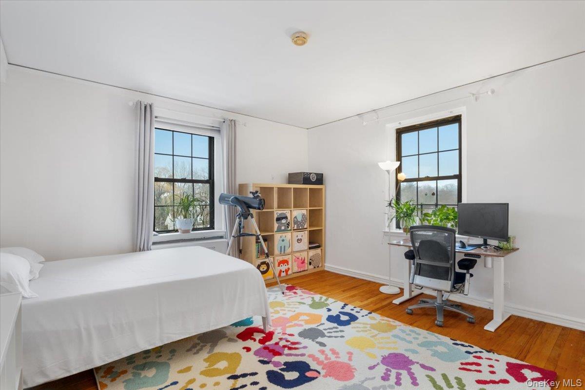 #18 photo, 190 Garth Road, 뉴욕주 Scarsdale , NY 10583