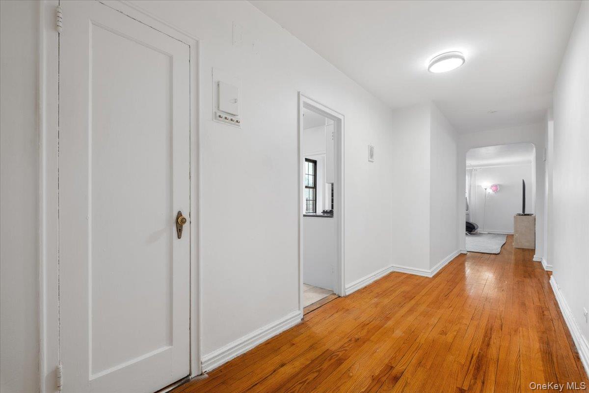 #3 photo, 190 Garth Road, 뉴욕주 Scarsdale , NY 10583