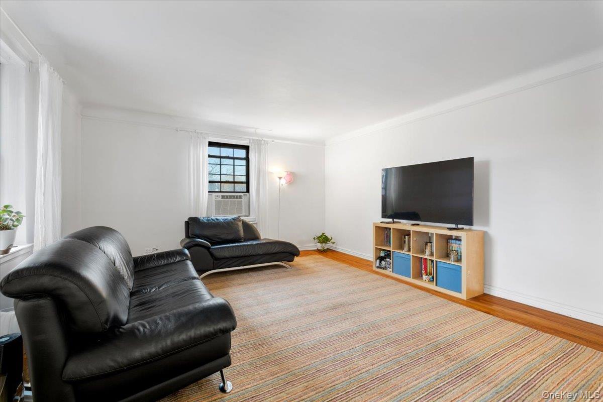 #6 photo, 190 Garth Road, 뉴욕주 Scarsdale , NY 10583