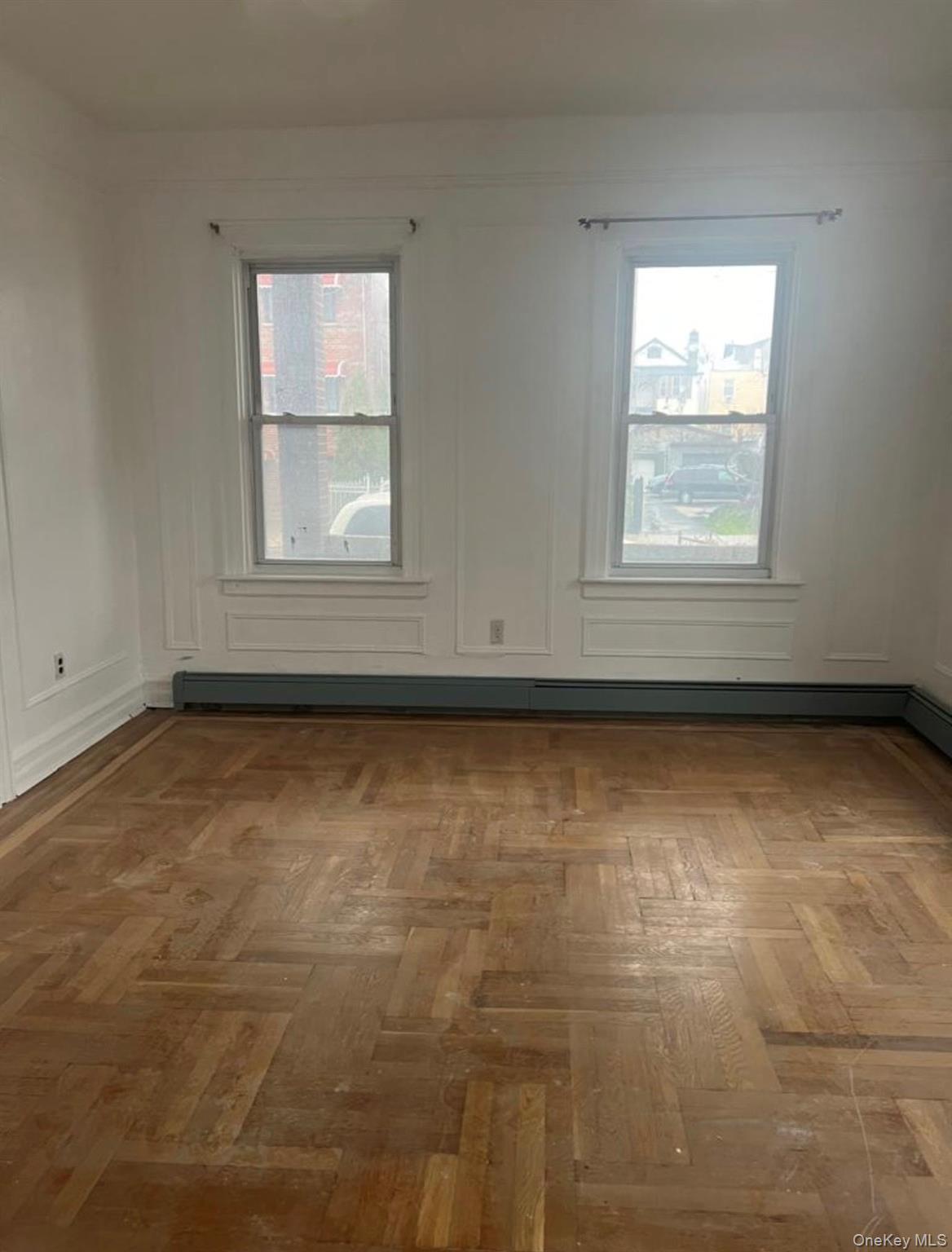 #4 photo, 854 E 229th Street, Bronx , NY 10466