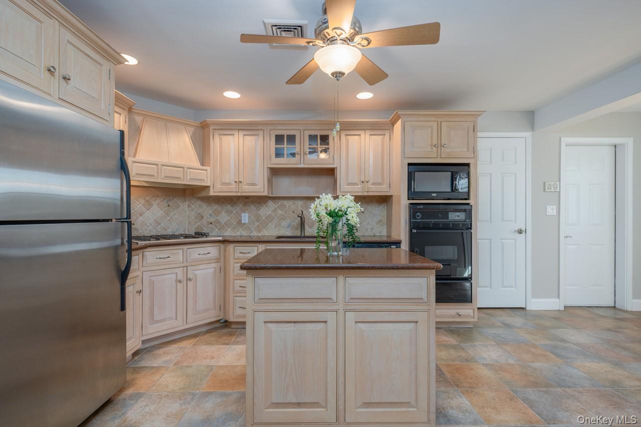 #16 photo, 4 Dutch Court, 紐約州 West Nyack , NY 10994