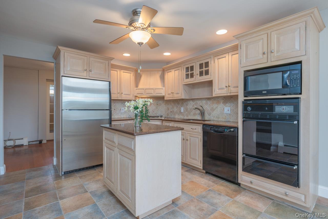 #19 photo, 4 Dutch Court, 紐約州 West Nyack , NY 10994