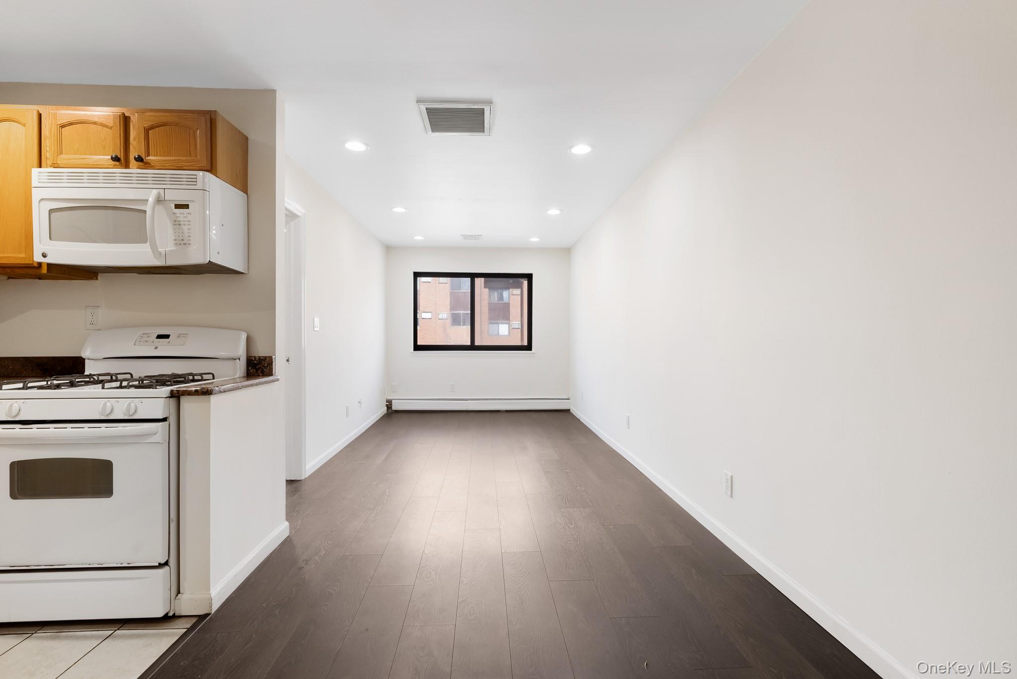 #7 photo, 3 Charles Lane, Pomona , NY 10970