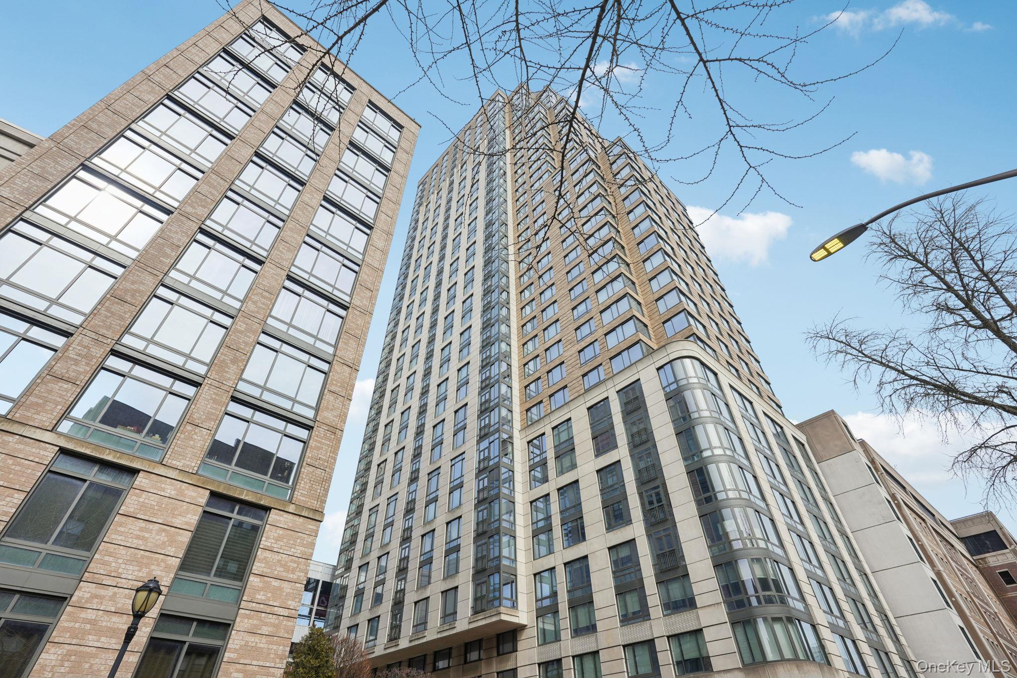 #3 photo, 10 City Place, White Plains , NY 10601