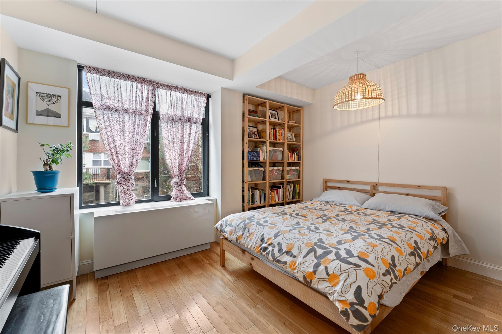 #12 photo, 3536 Cambridge Avenue, הברונקס Bronx , NY 10463