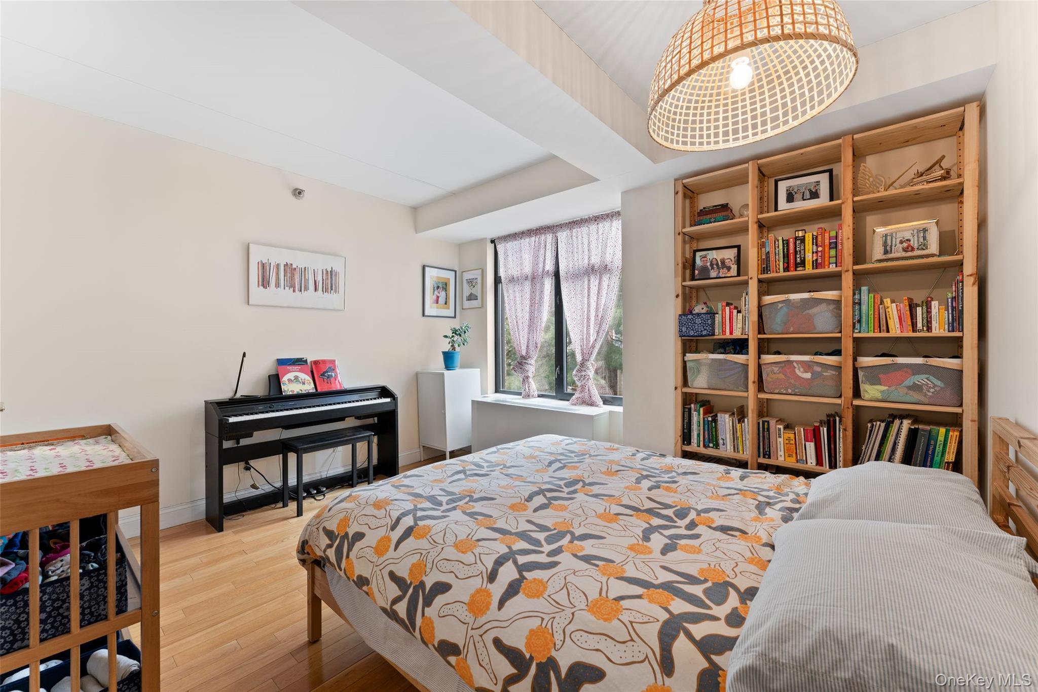 #13 photo, 3536 Cambridge Avenue, הברונקס Bronx , NY 10463