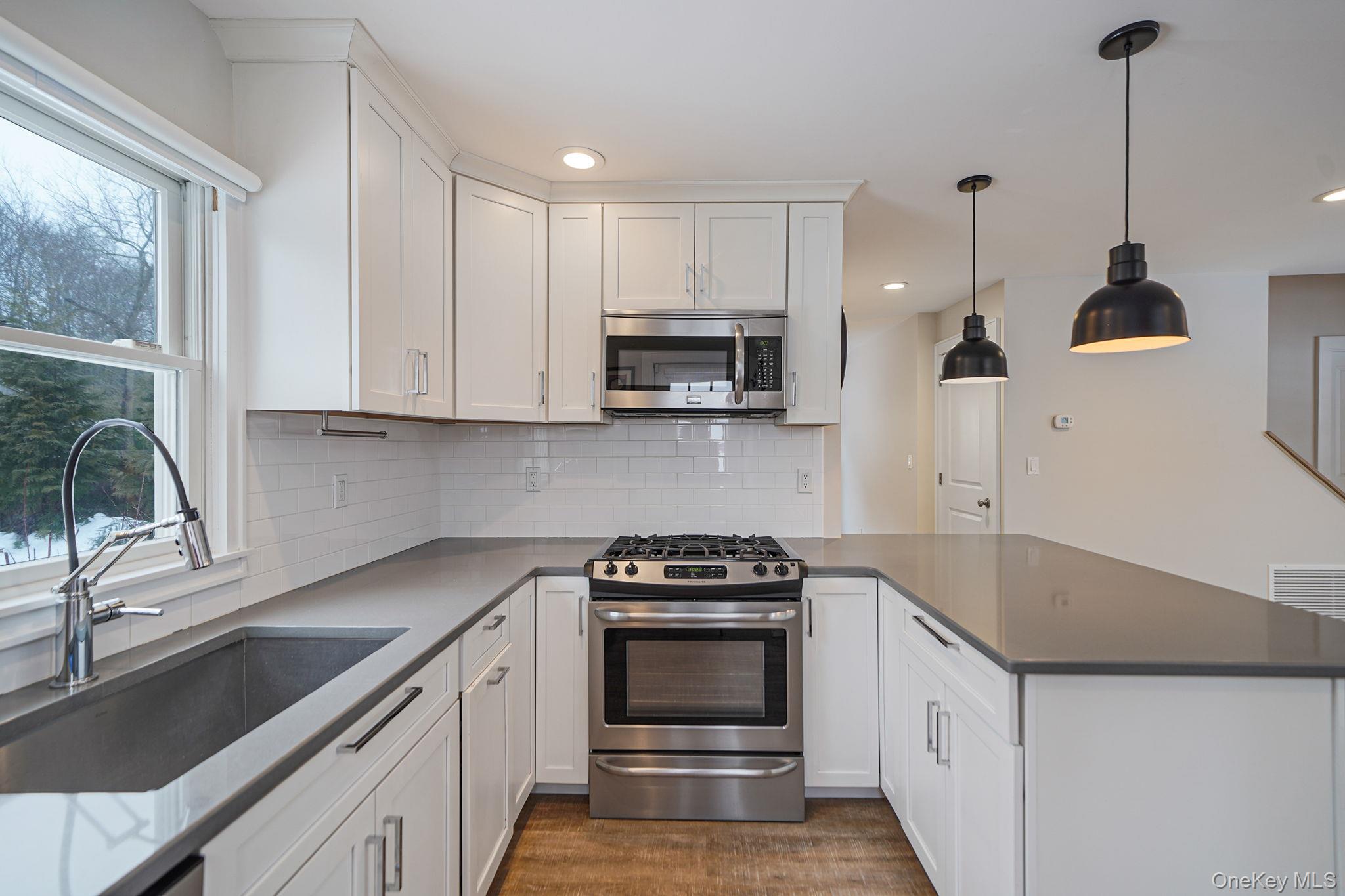 #16 photo, 10 Terry Place, Center Moriches , NY 11934