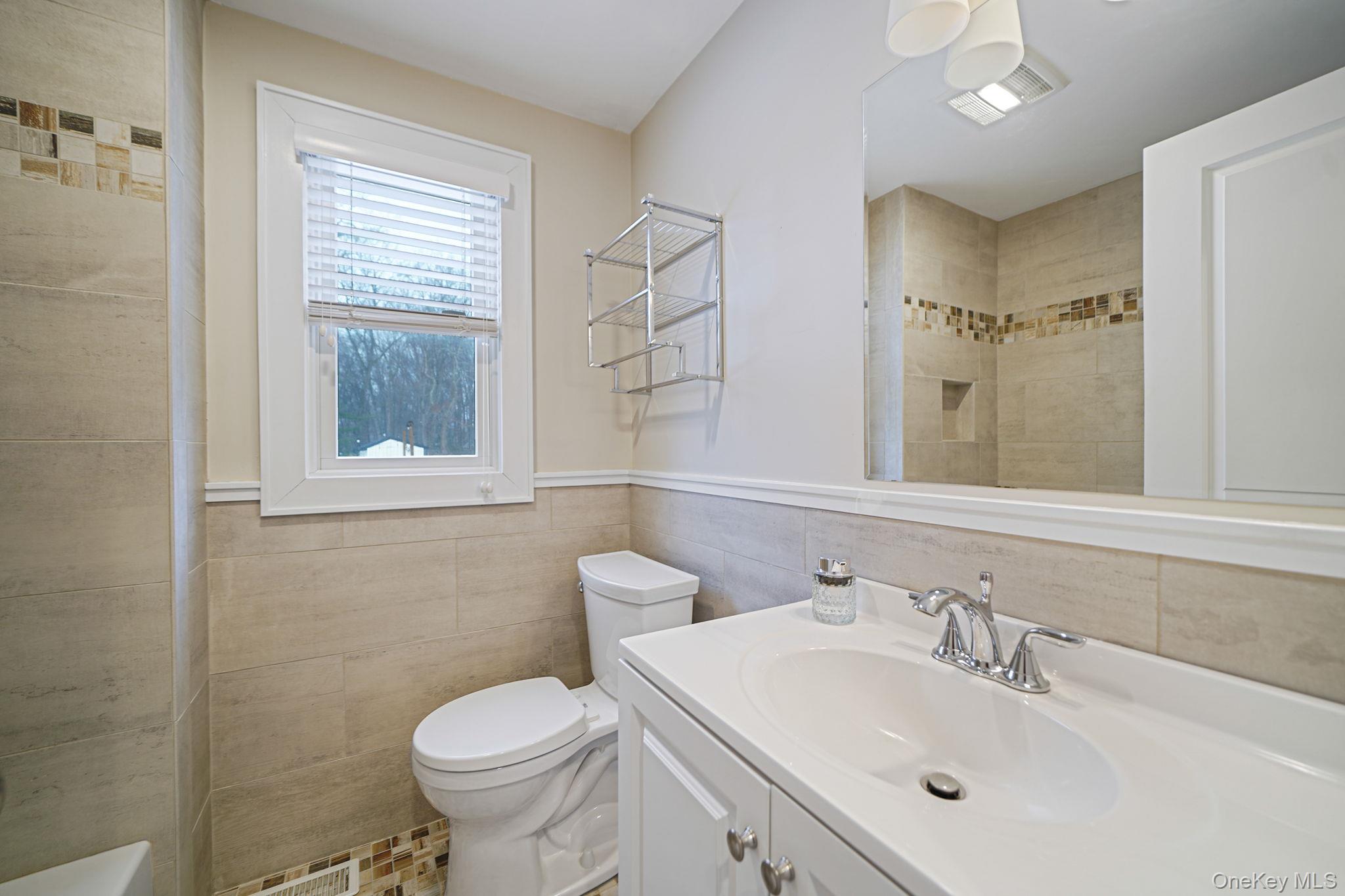 #18 photo, 10 Terry Place, Center Moriches , NY 11934