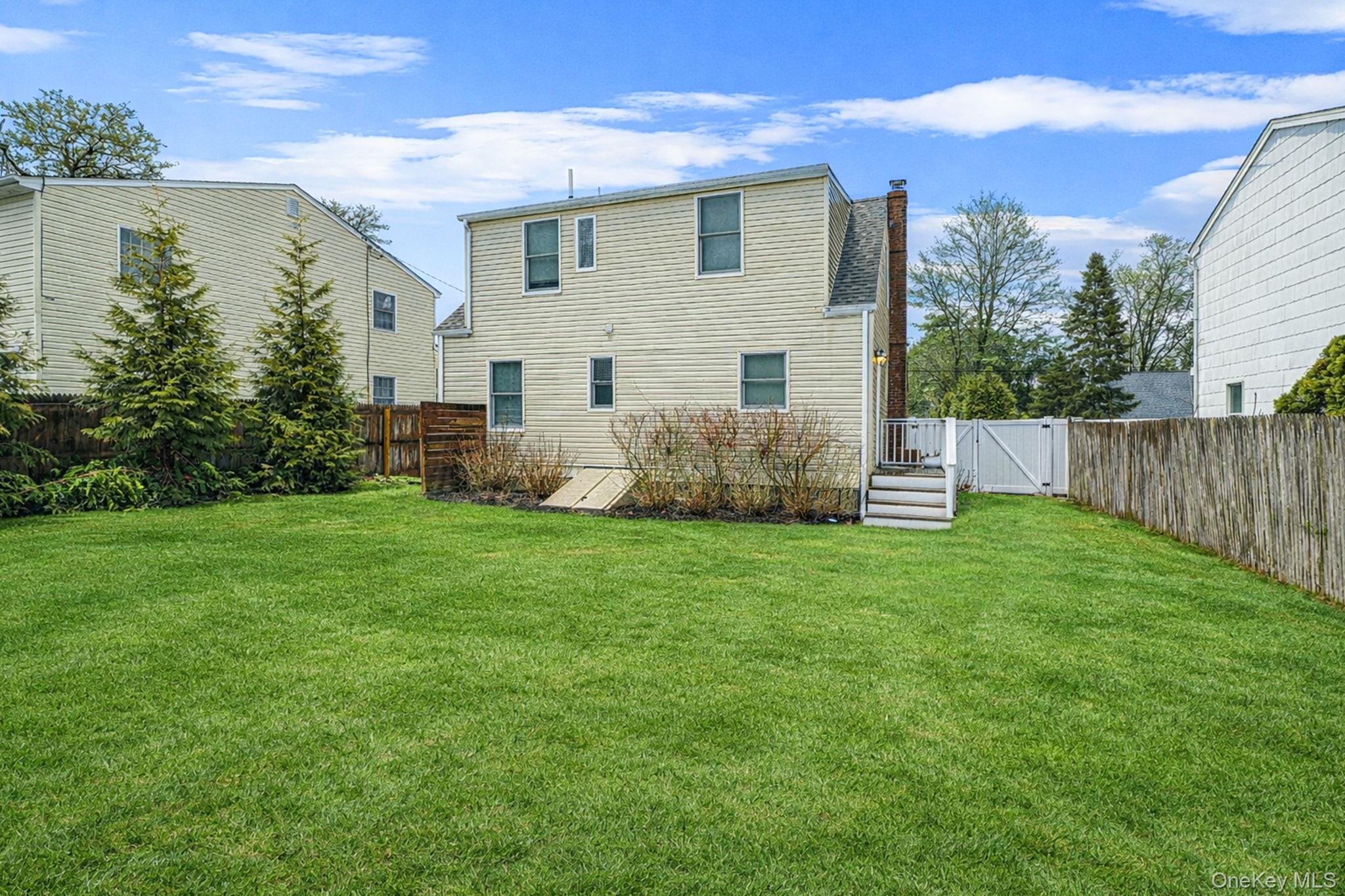 #6 photo, 10 Terry Place, Center Moriches , NY 11934